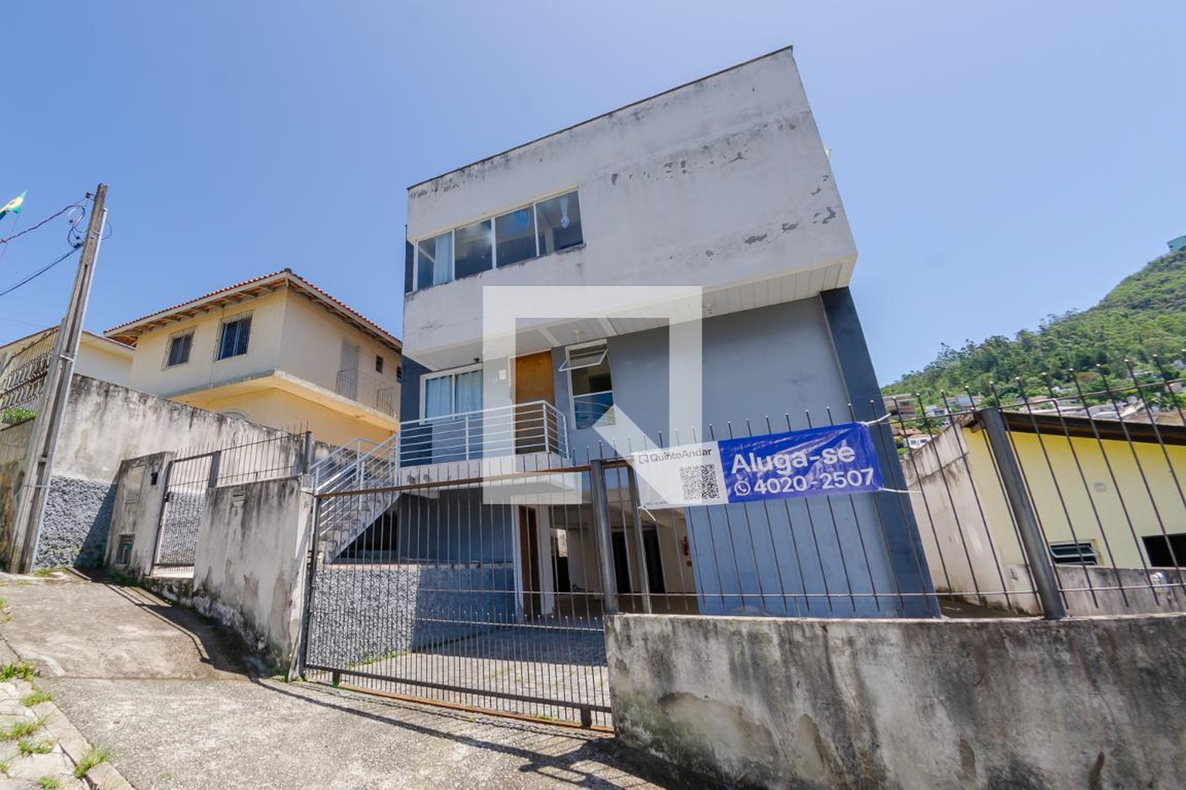 Fachada Condomínio em Rua Professor Edmundo Acácio Moreira, 11