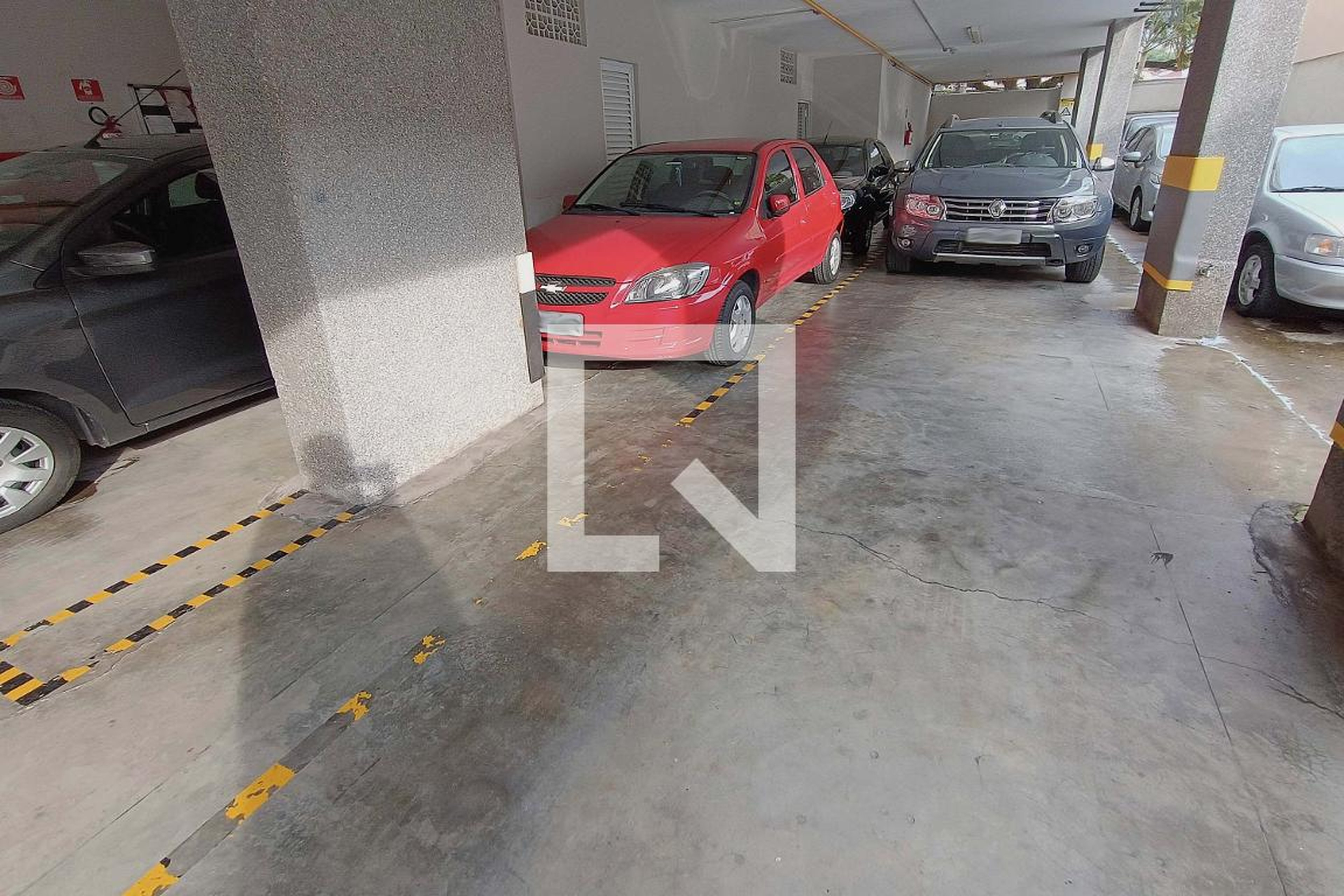 Estacionamento - Conjunto Residencial Parque Ibirapuera