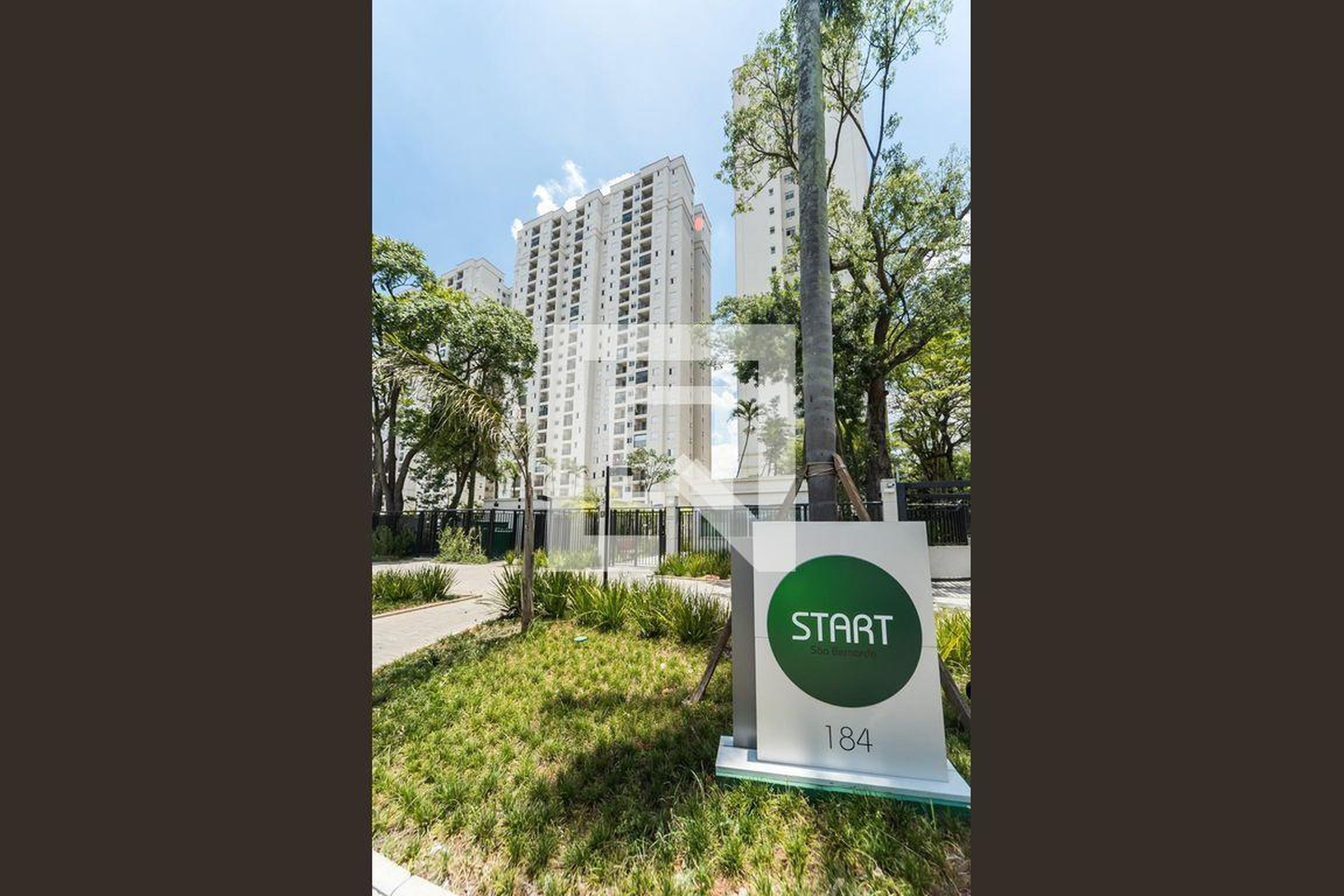 Fachada do Prédio Condomínio Start Jardim Clube