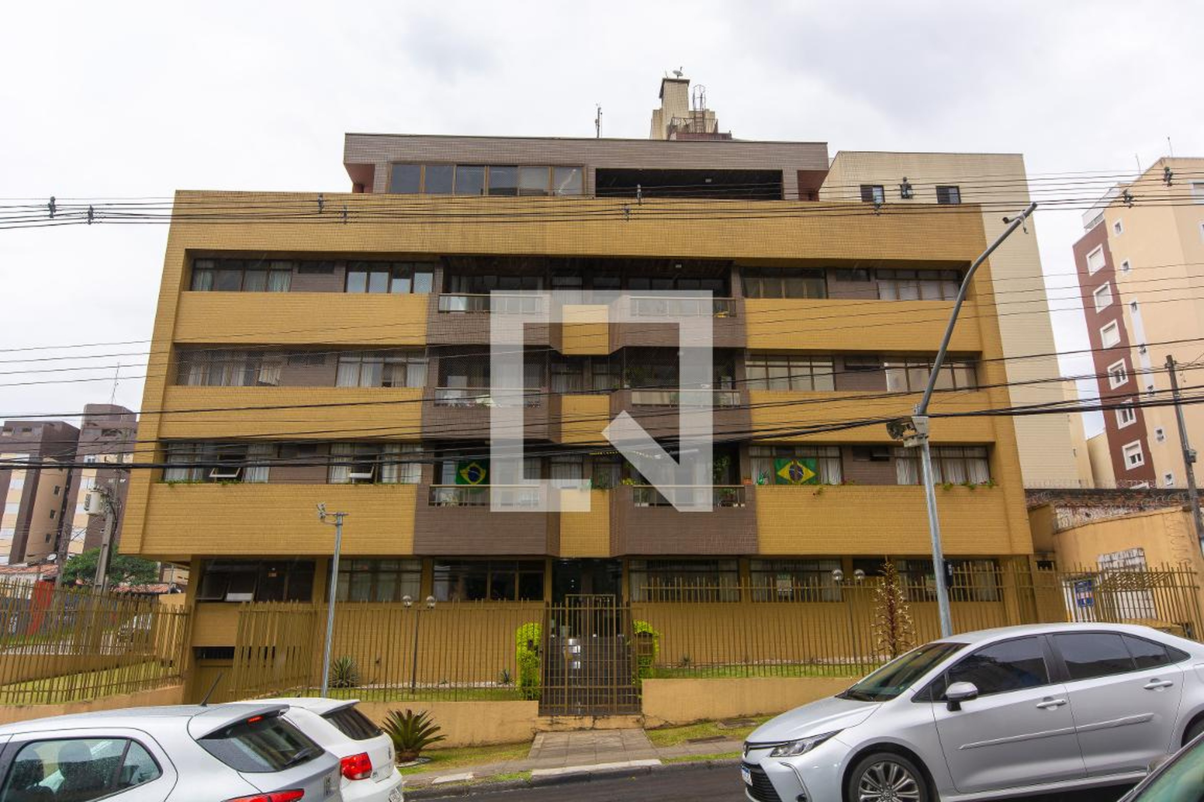 Fachada Condomínio em Rua Martim Afonso, 2261