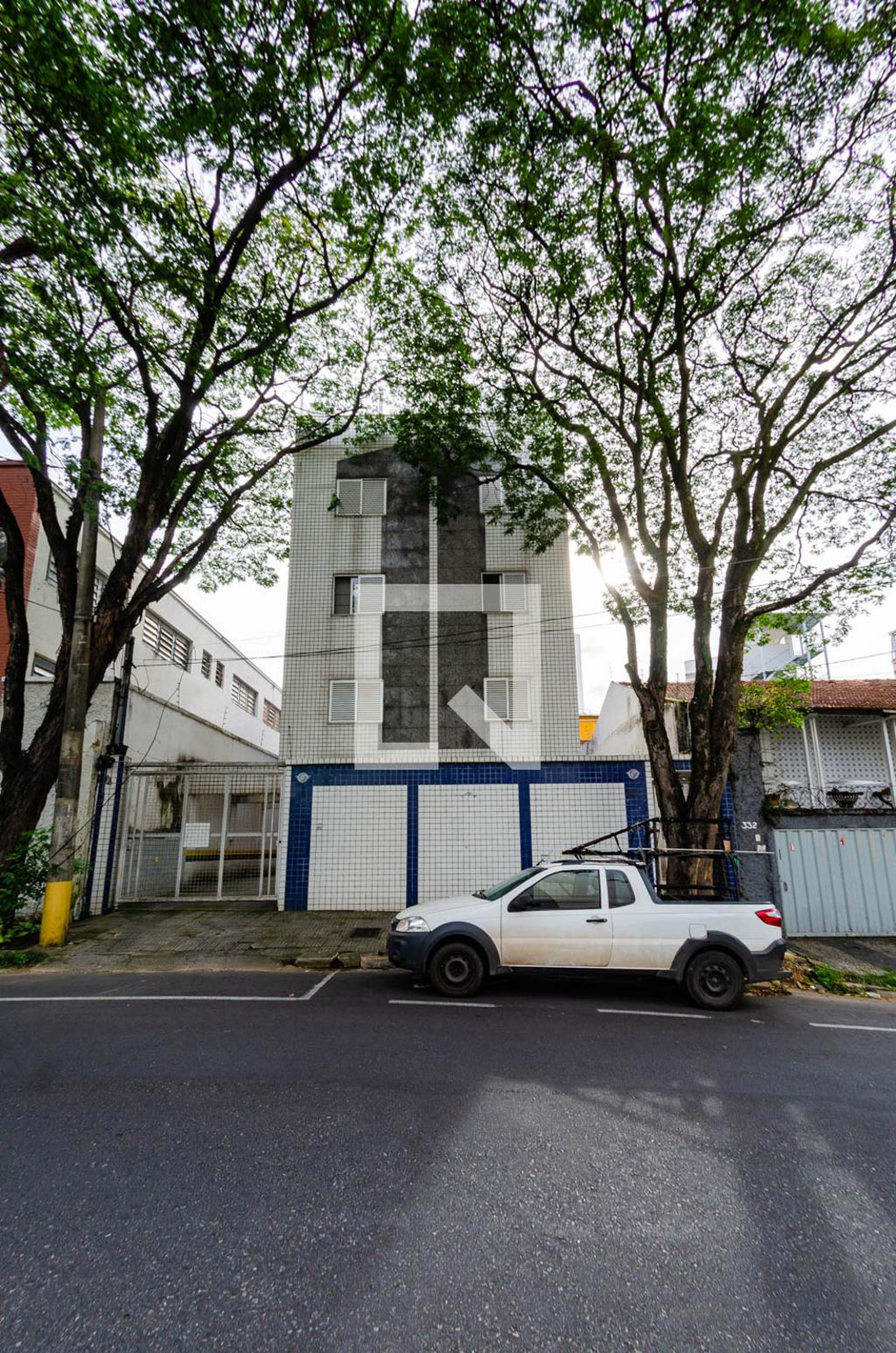 Fachada Condomínio em Rua Pirapetinga, 350