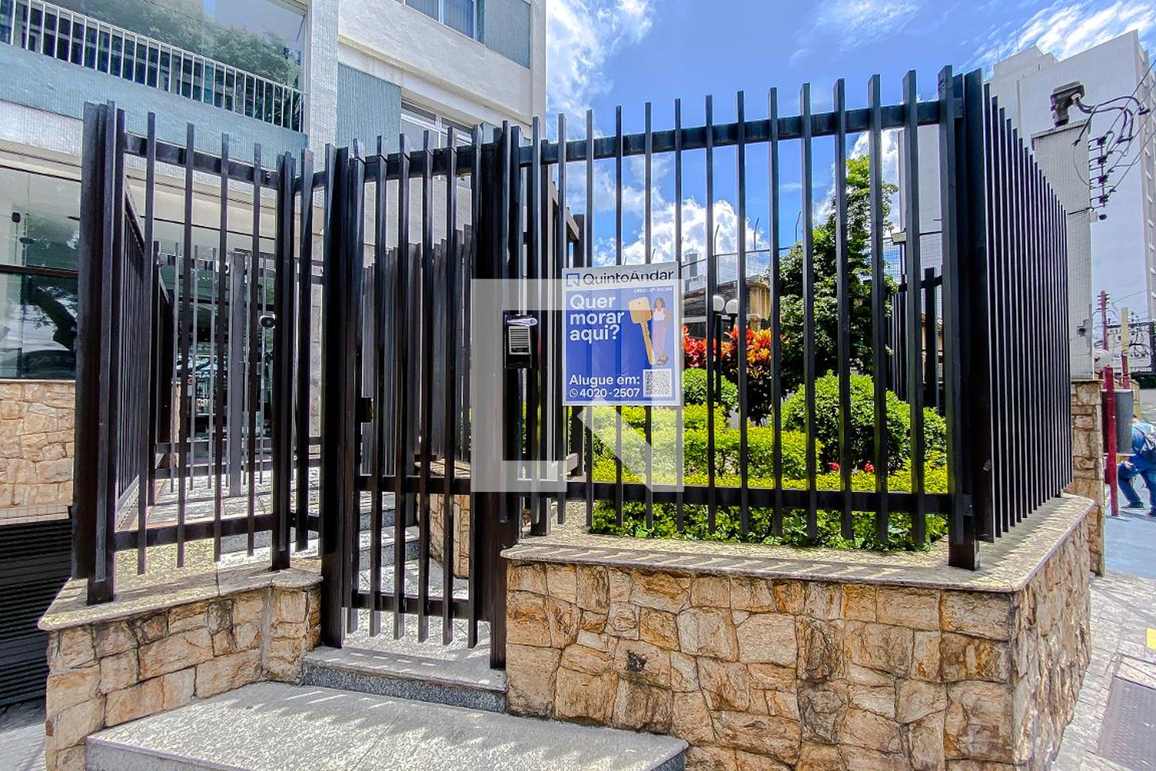 Fachada Condomínio Vitória Régia