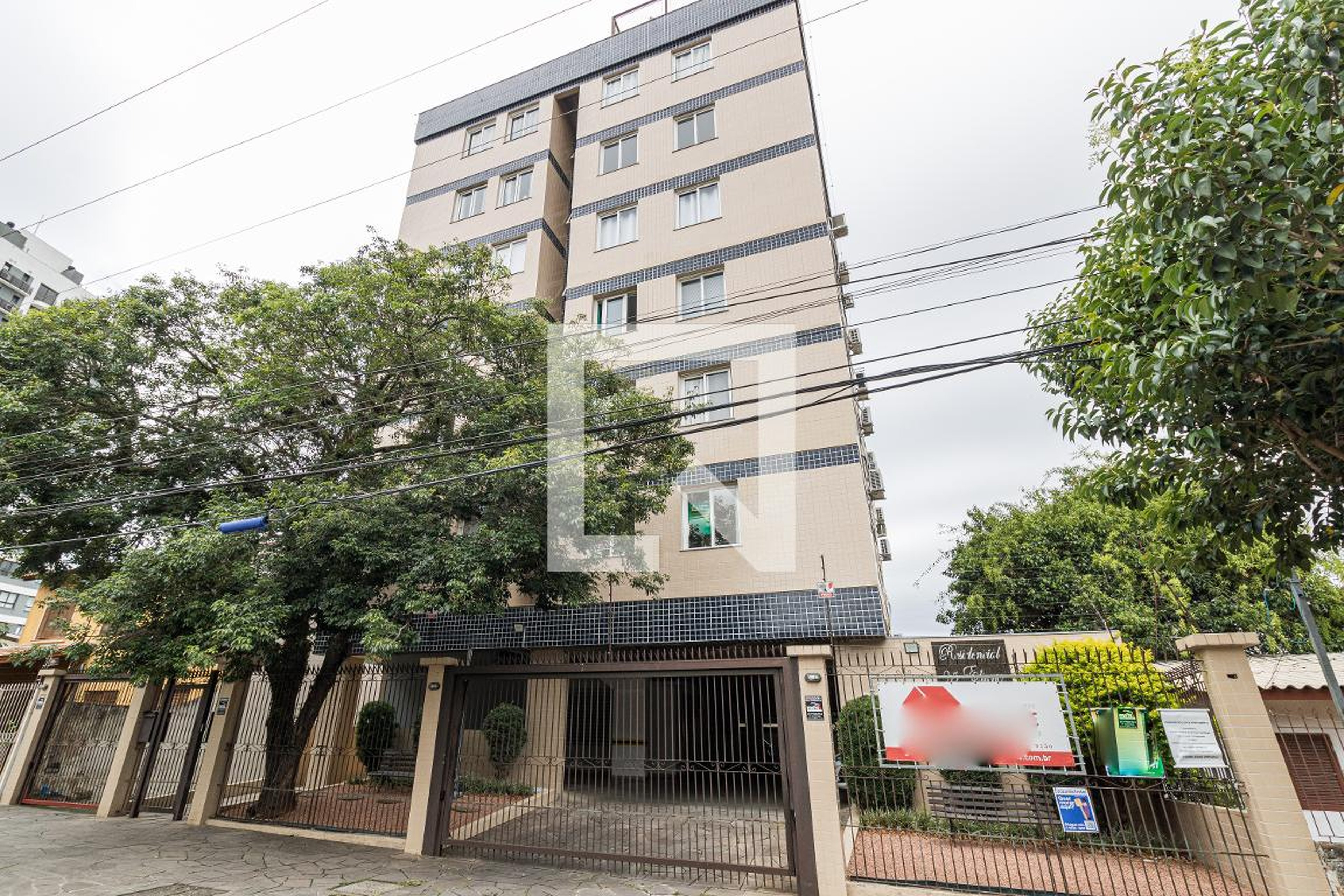 Fachada do Prédio Condomínio em Rua 8 de Julho, 95