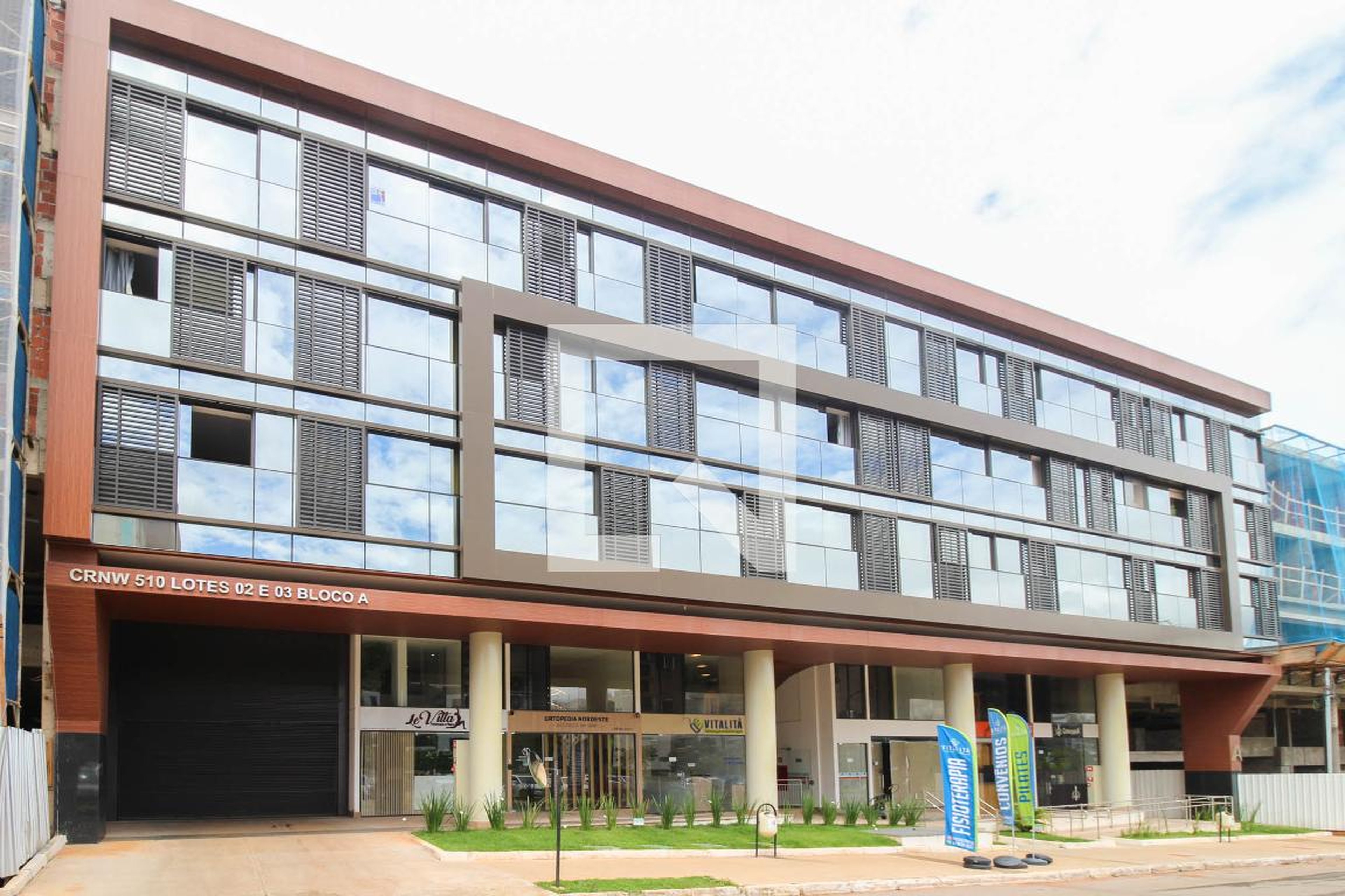 Fachada Condomínio em CRNW 510, Lote 2