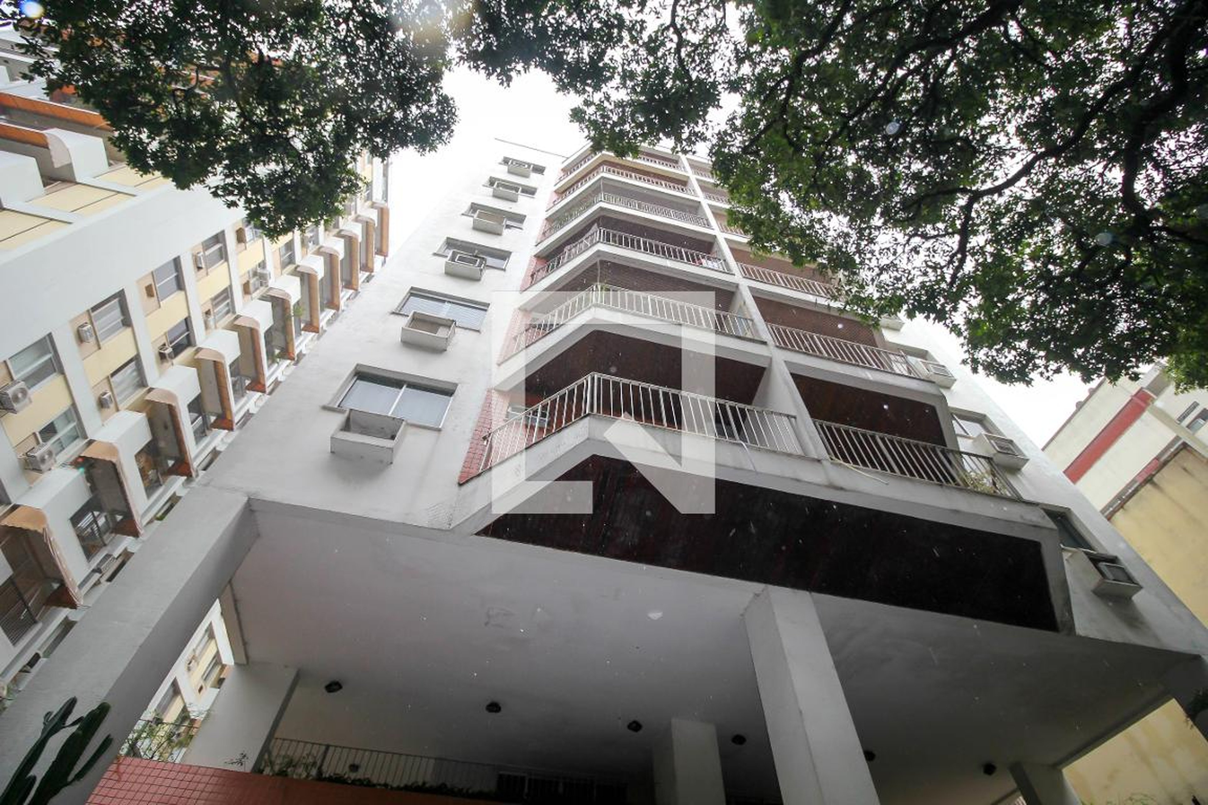 Fachada do Prédio Condomínio Del Rey