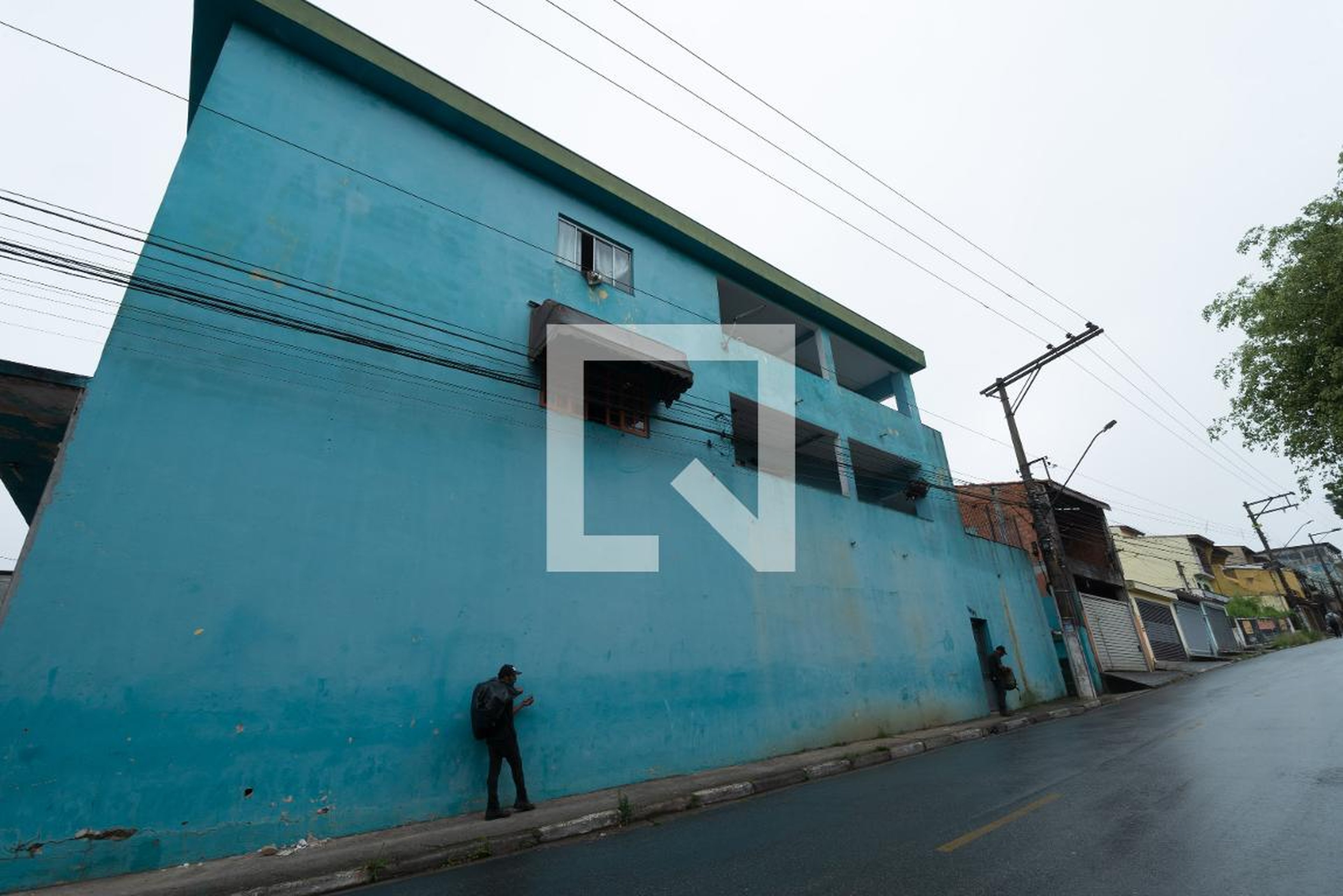 Fachada Condomínio em Rua Carlos Tamagnini, 1007