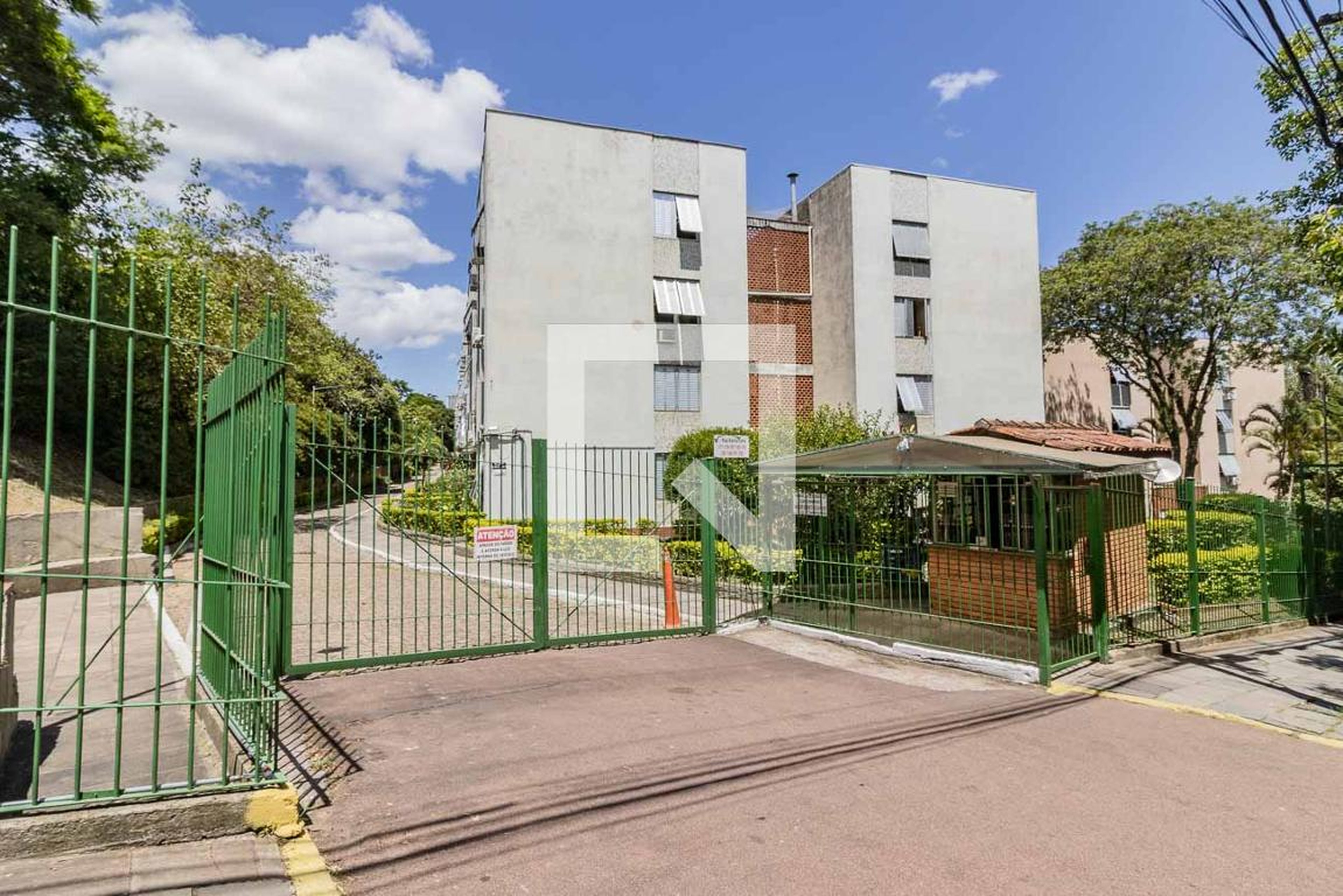 Fachada Condomínio em Rua Euríco Lara, 185