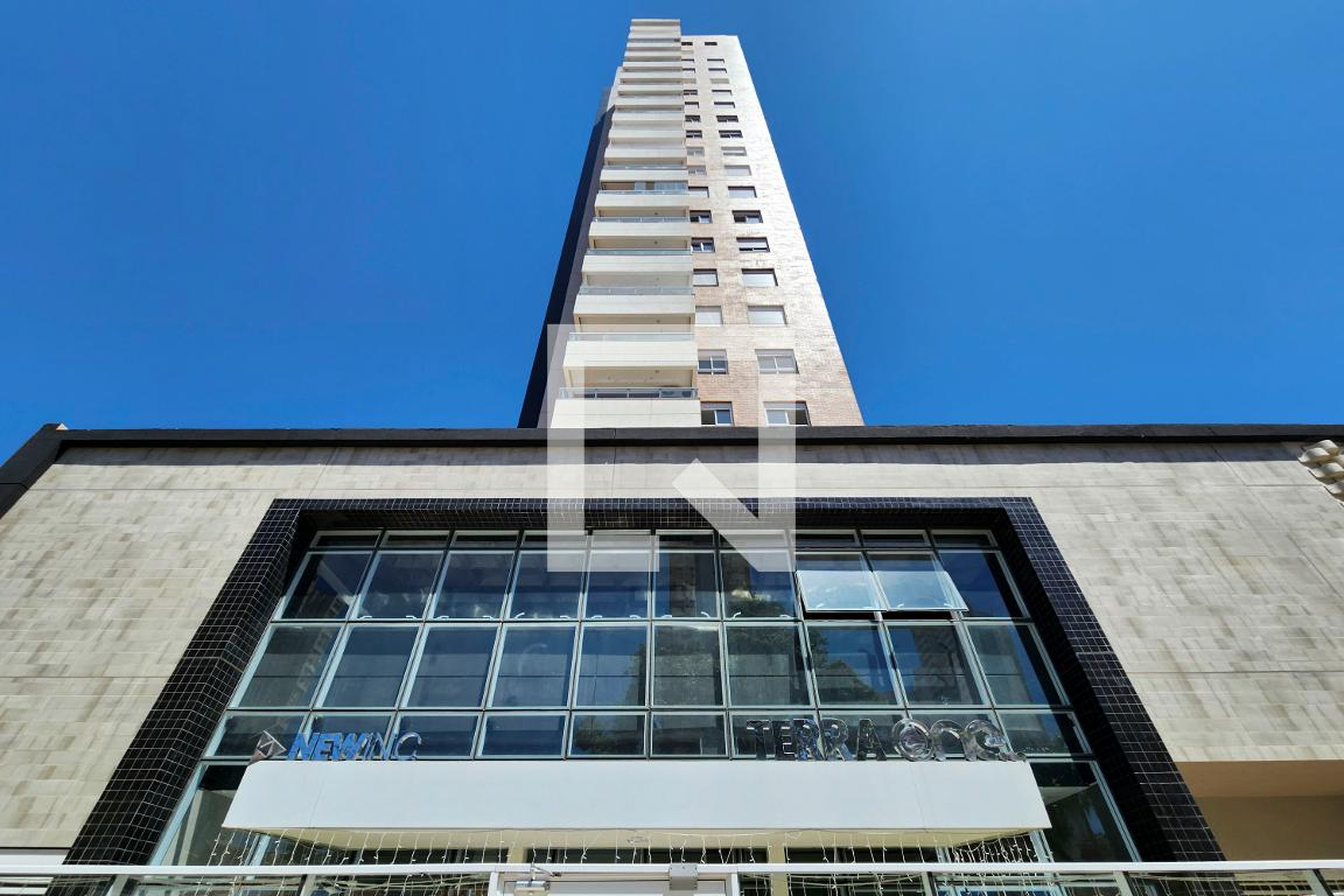 Fachada Condomínio em Rua C-236, 00