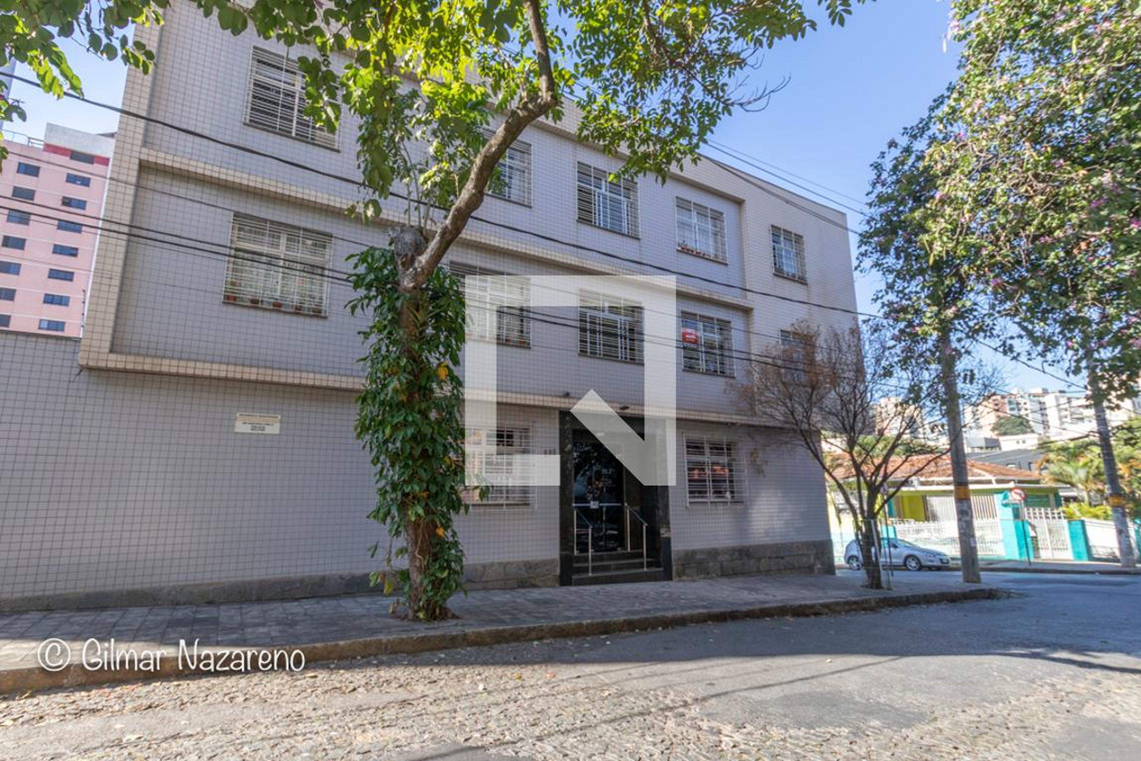 Fachada Condomínio em Rua Lavras, 585