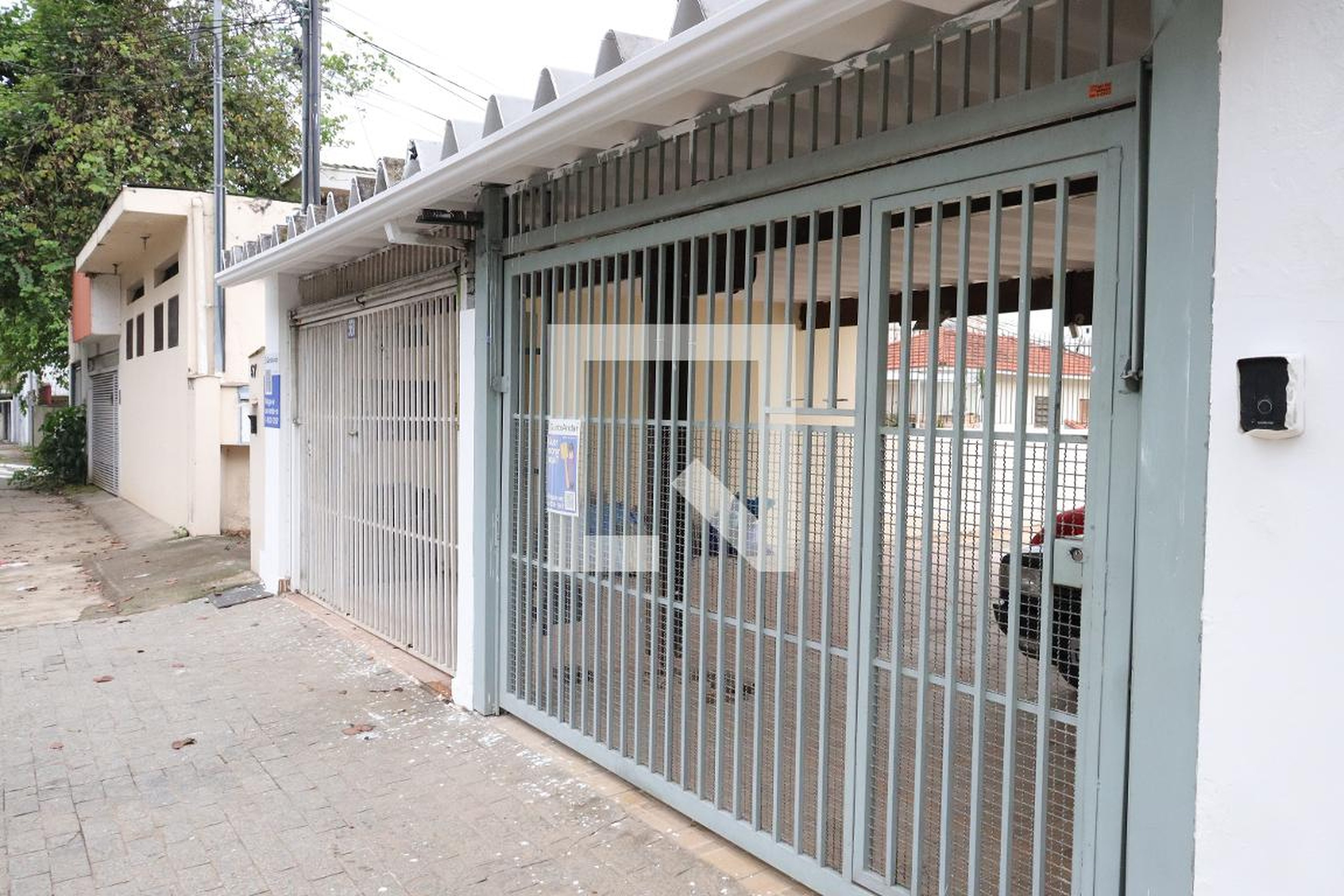 fachada Condomínio em Rua Ibituruna, 578