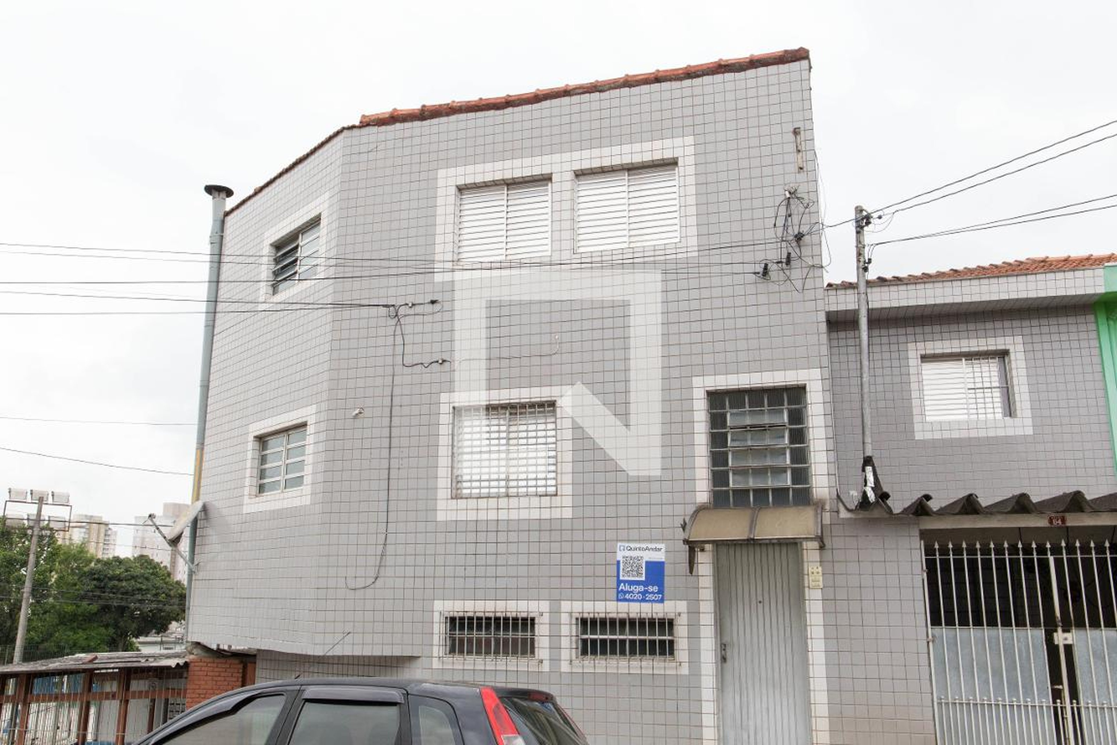 Fachada Condomínio em Rua Shizuoka, 76