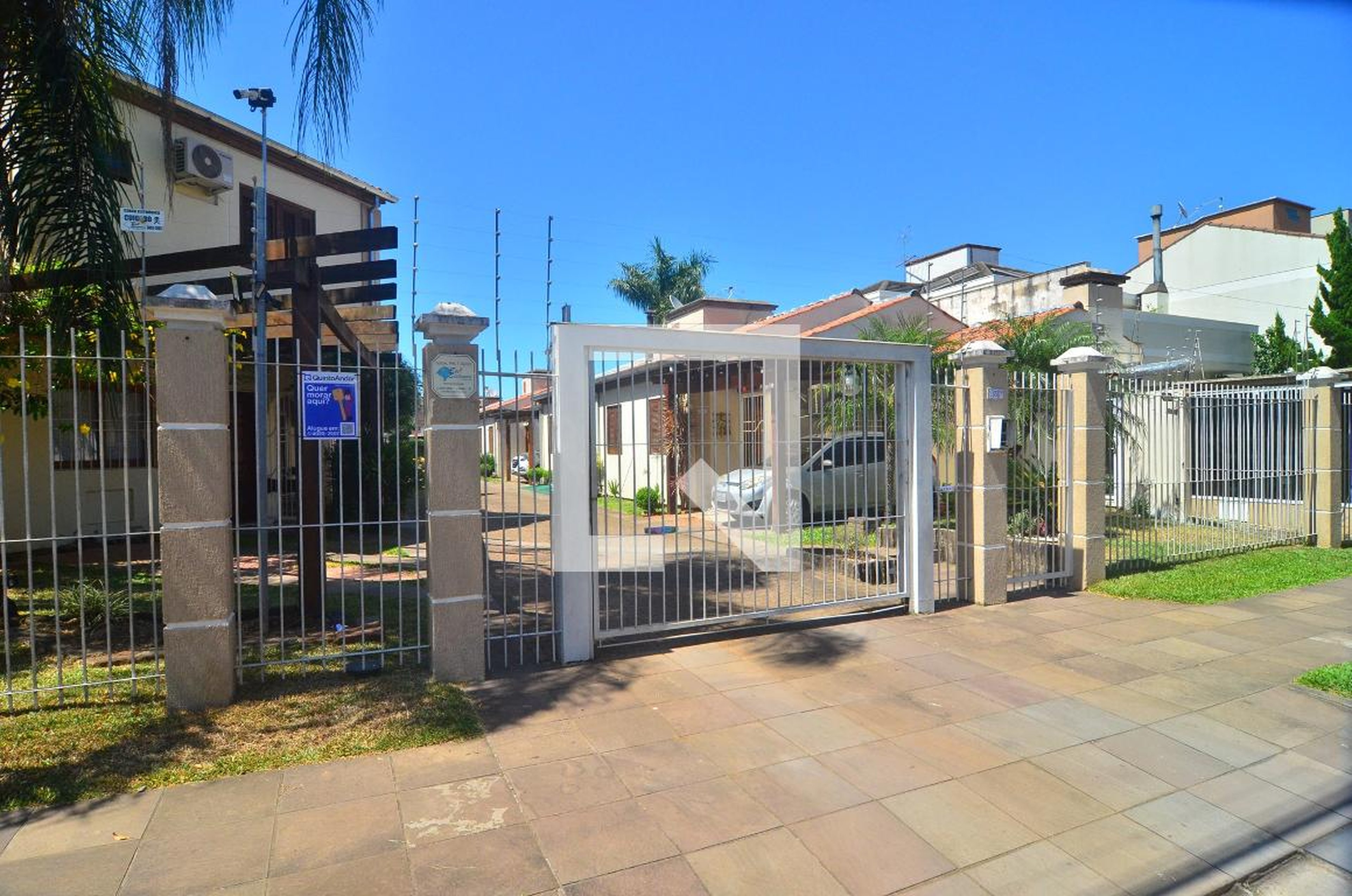 Fachada do condomínio Residencial Dumont