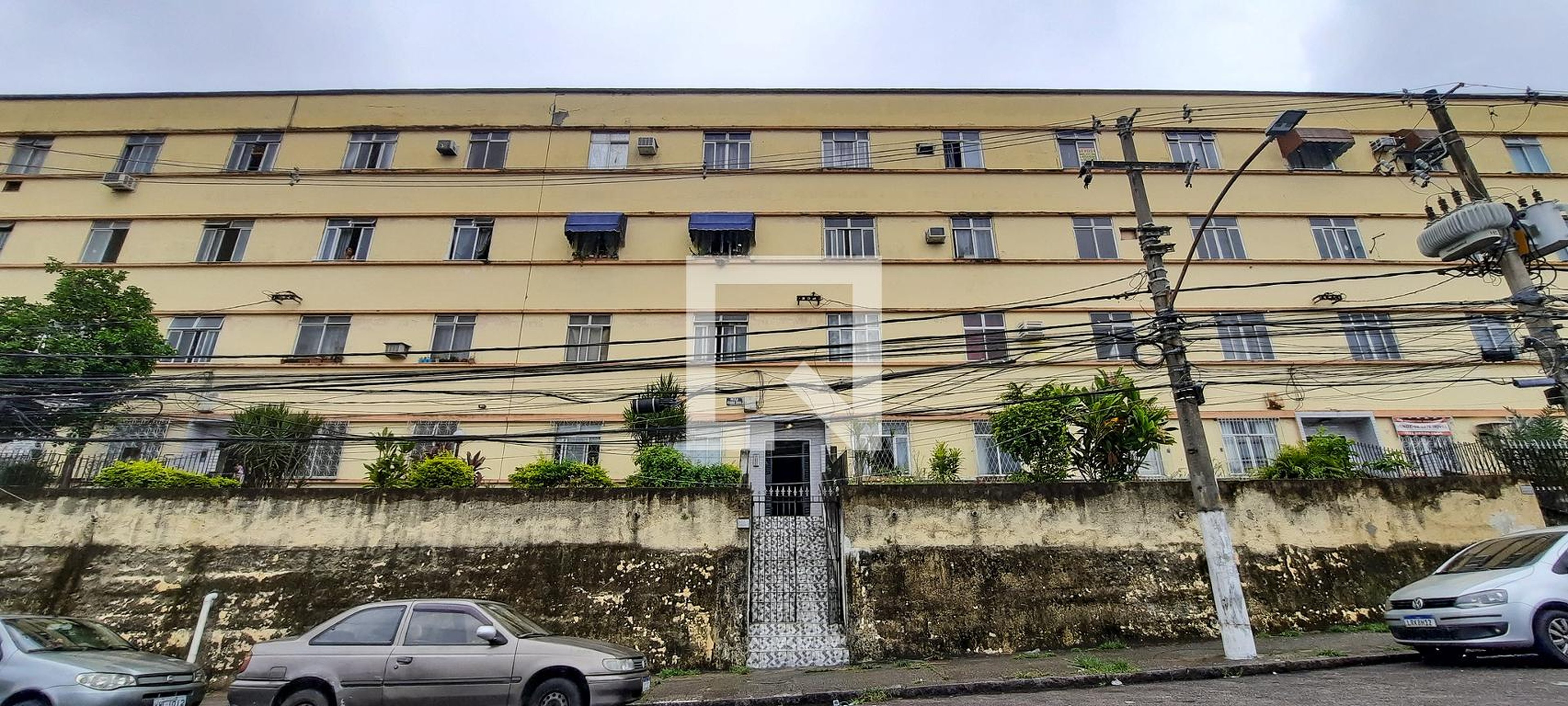 Fachada do Prédio Condomínio Conjunto Ferroviario