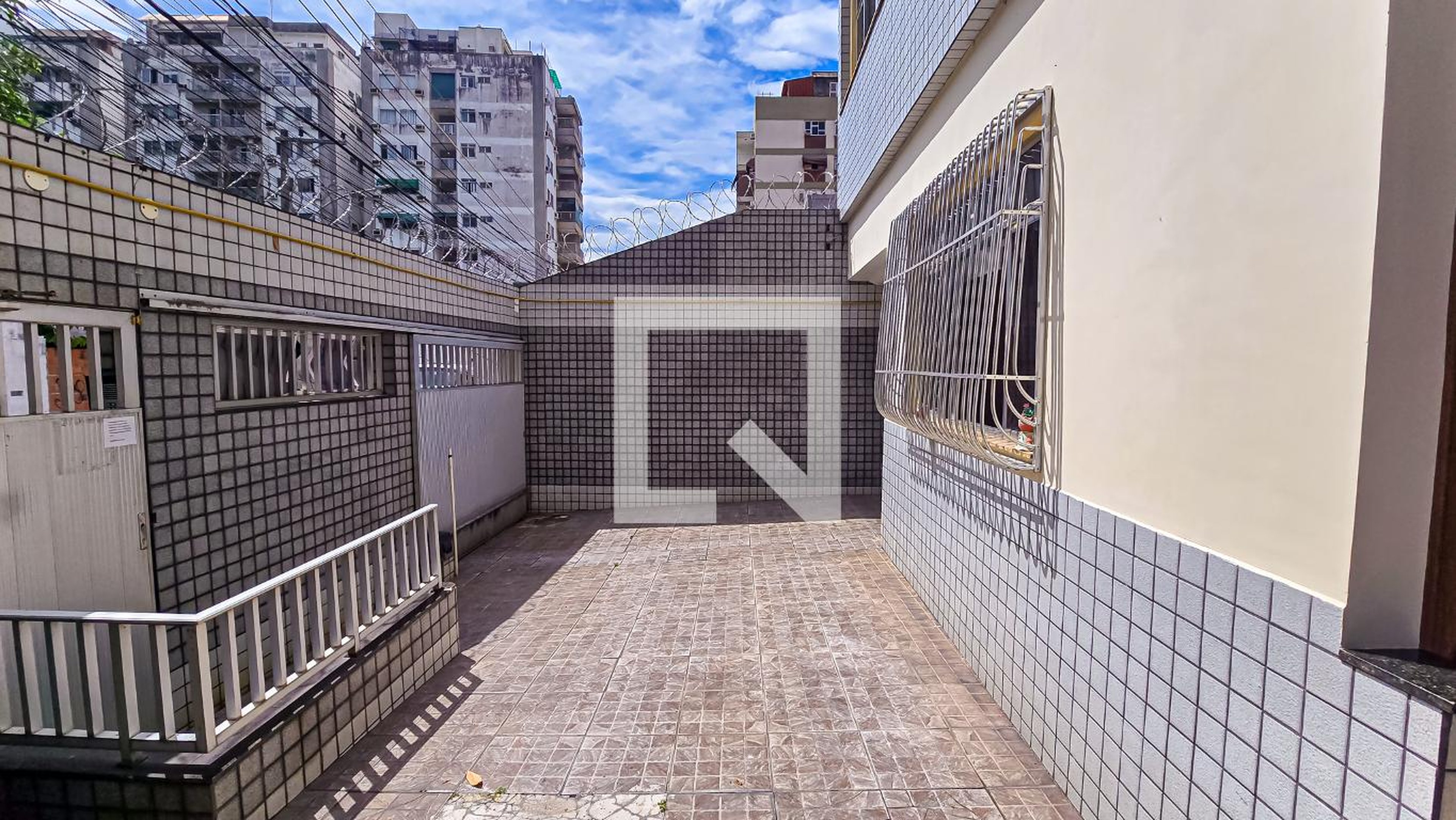 Fachada Condomínio em Rua Maranhão, 421