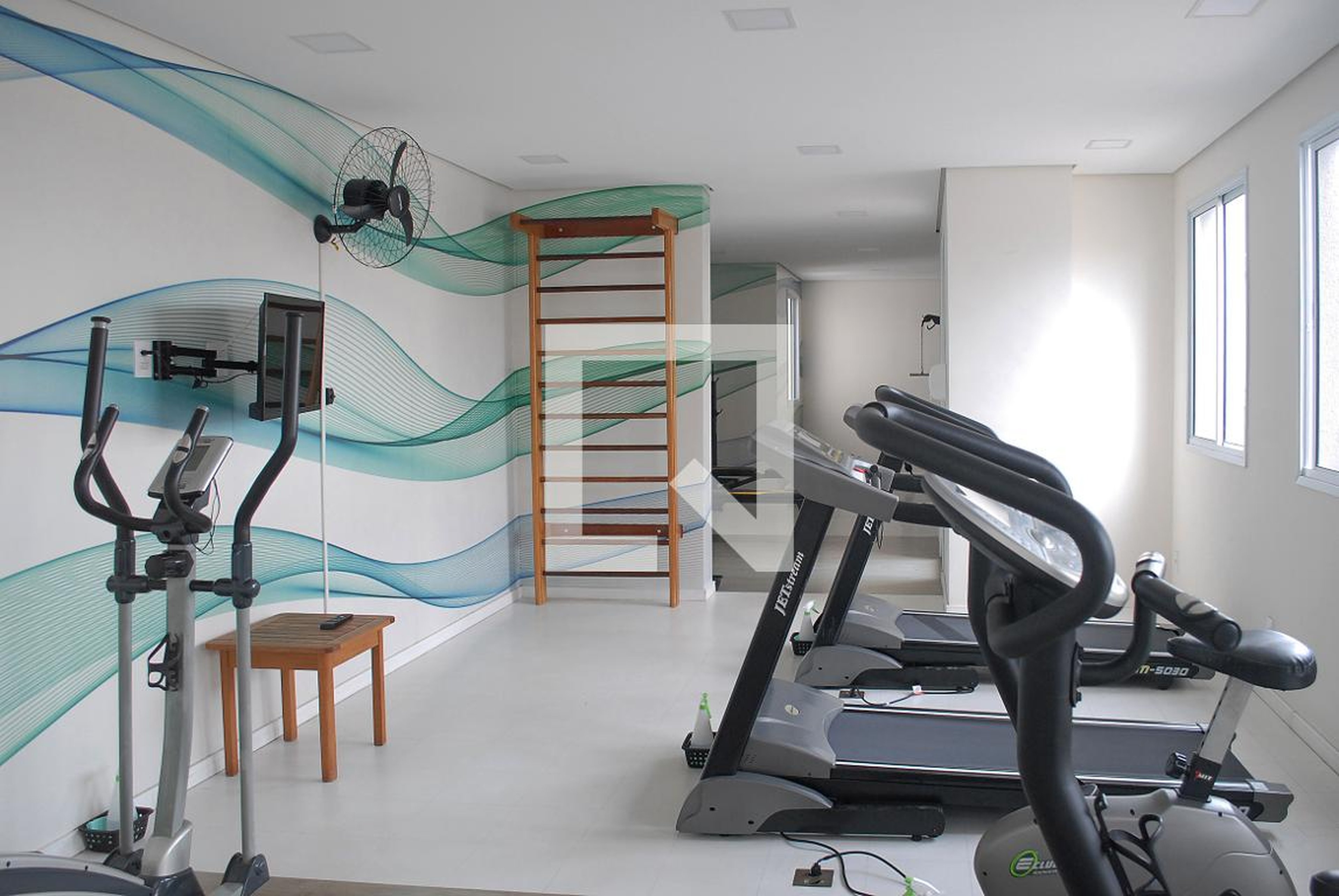 Academia - Mixer Now