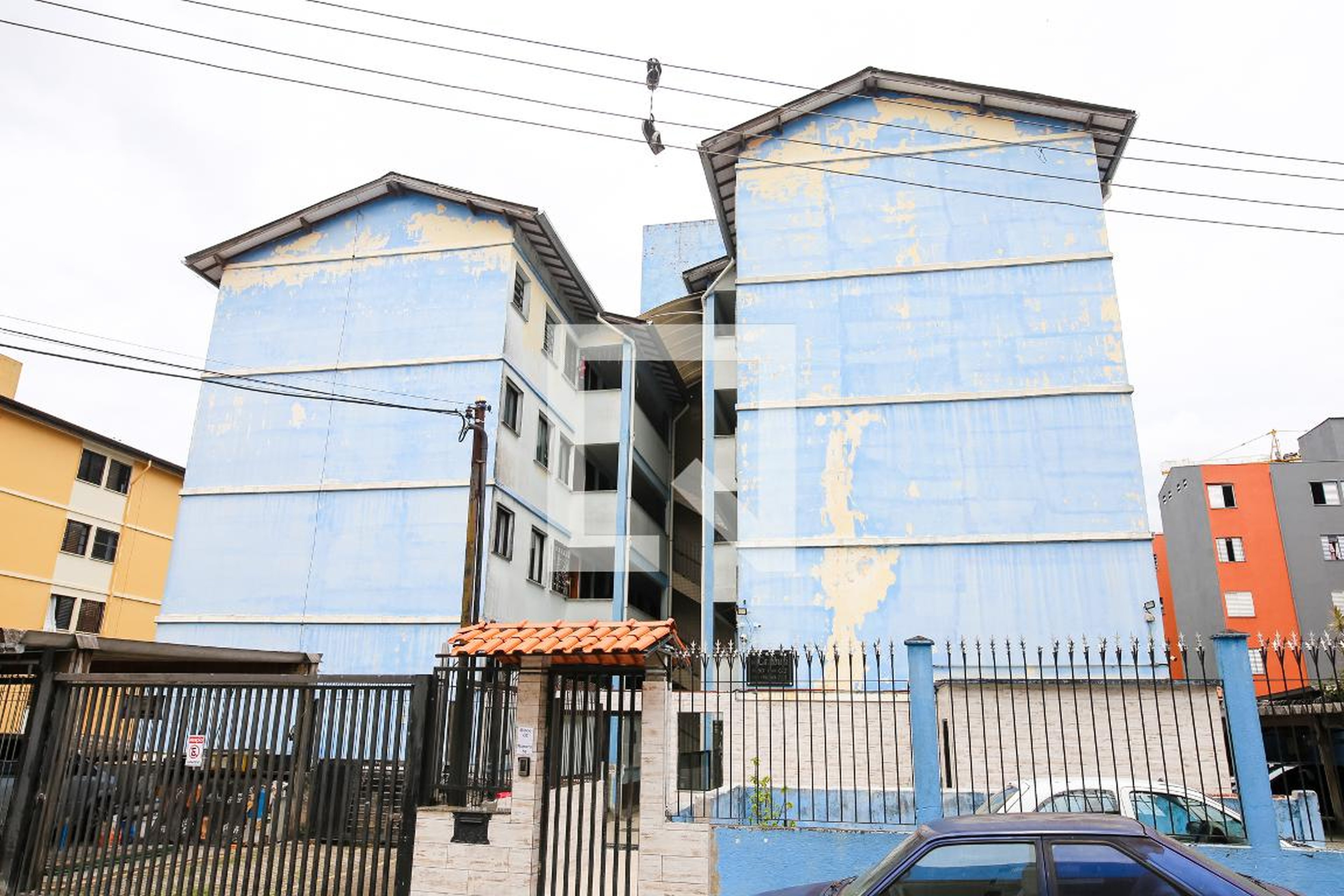 Fachada Condomínio em Rua Embaúba, 90