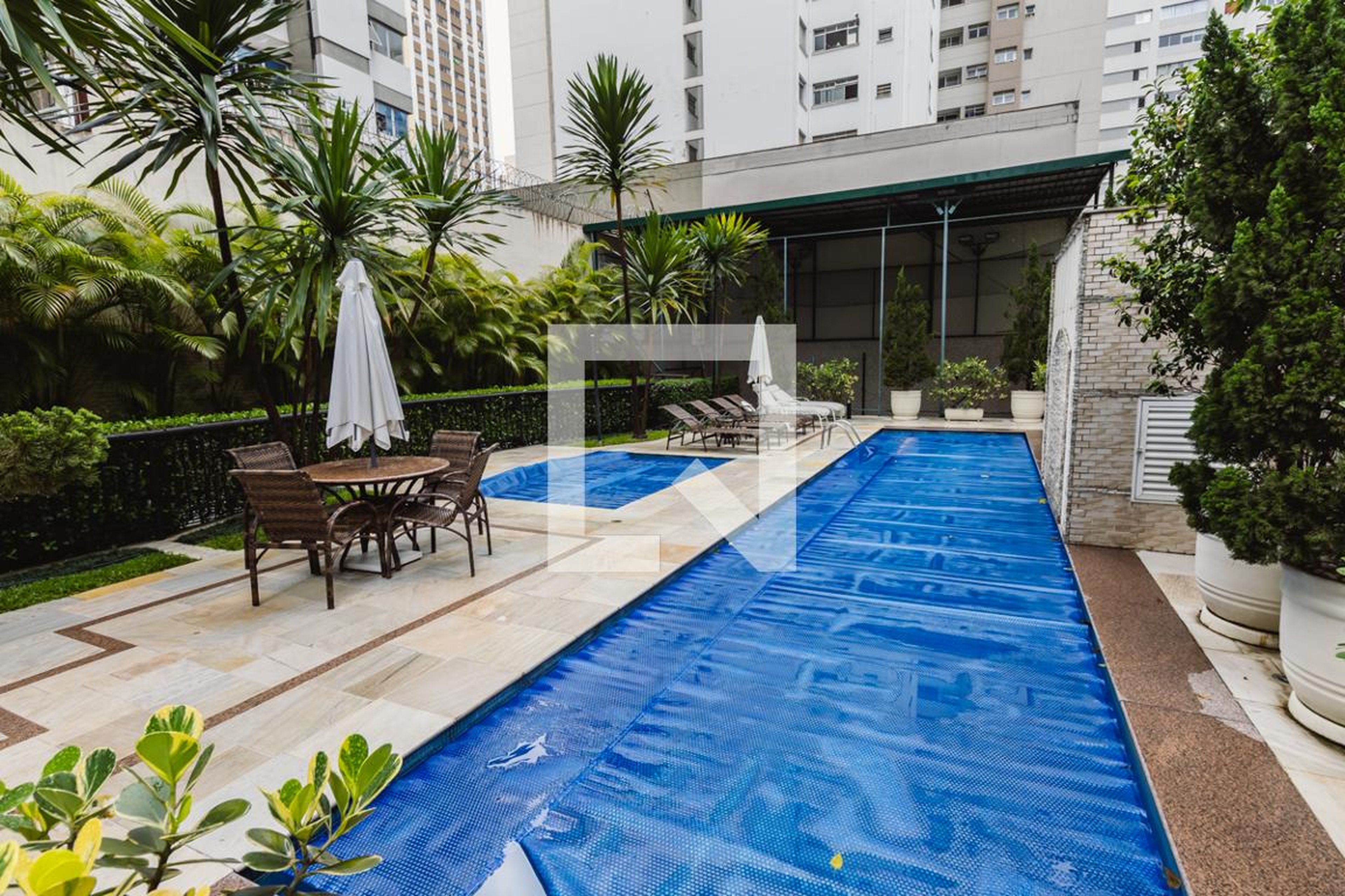 Piscina - Place Versailes
