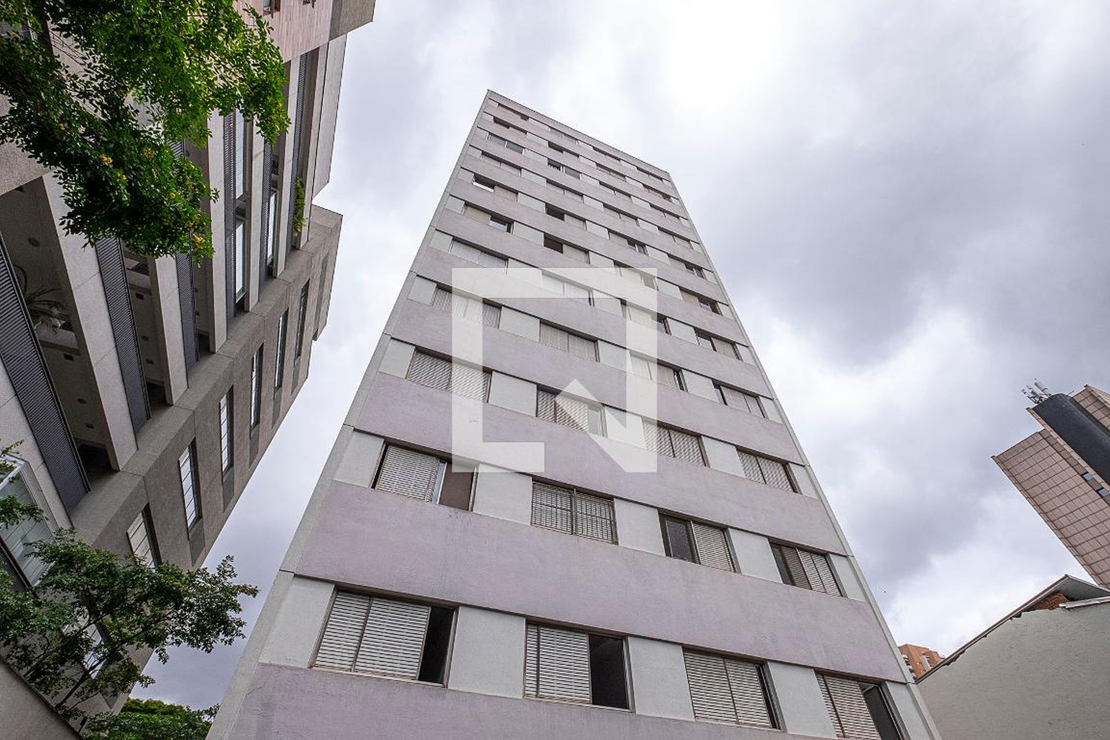 Fachada Condomínio em Avenida Vinte e Três de Maio, 637