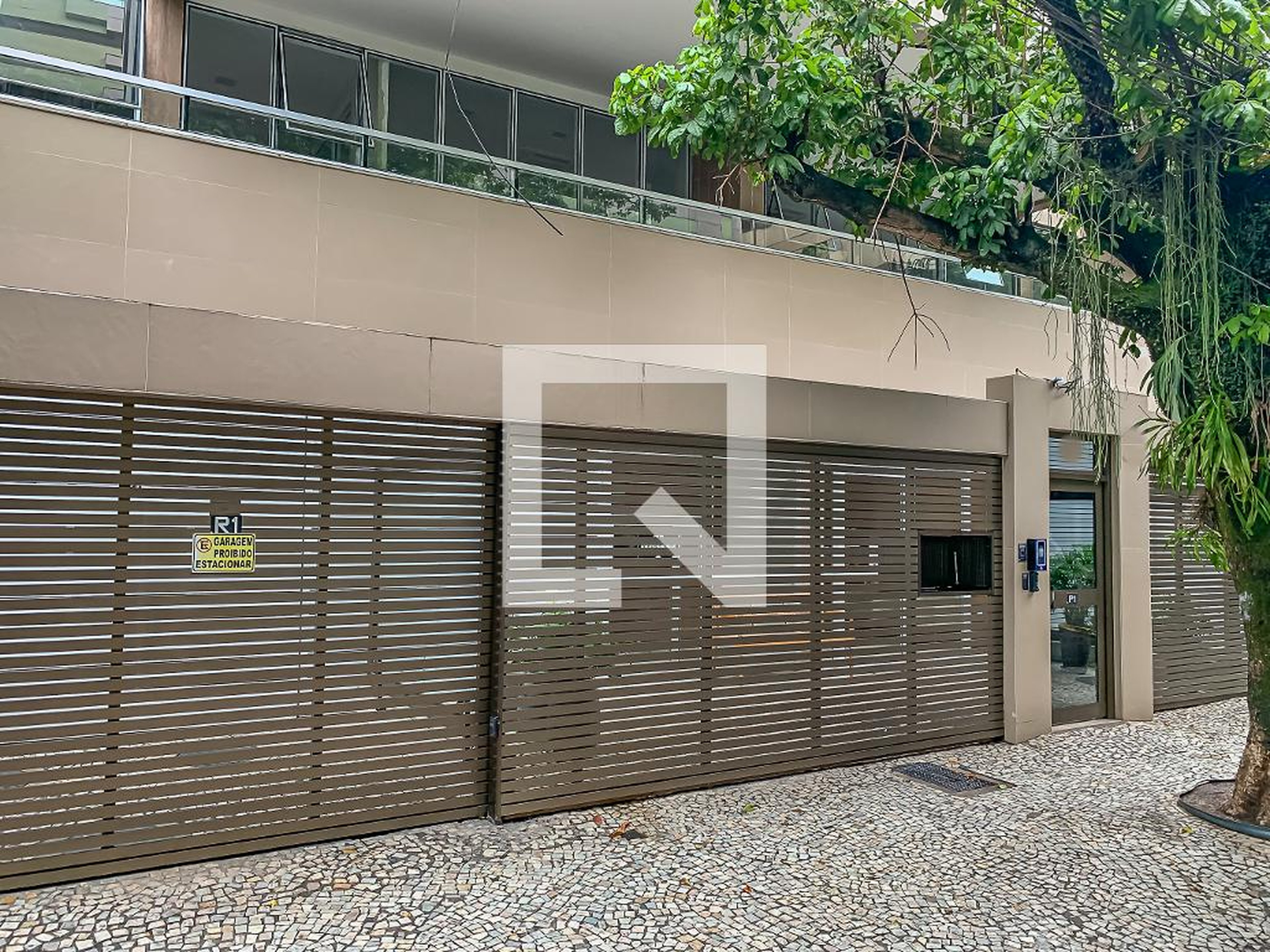 Fachada Condomínio Vitorrio