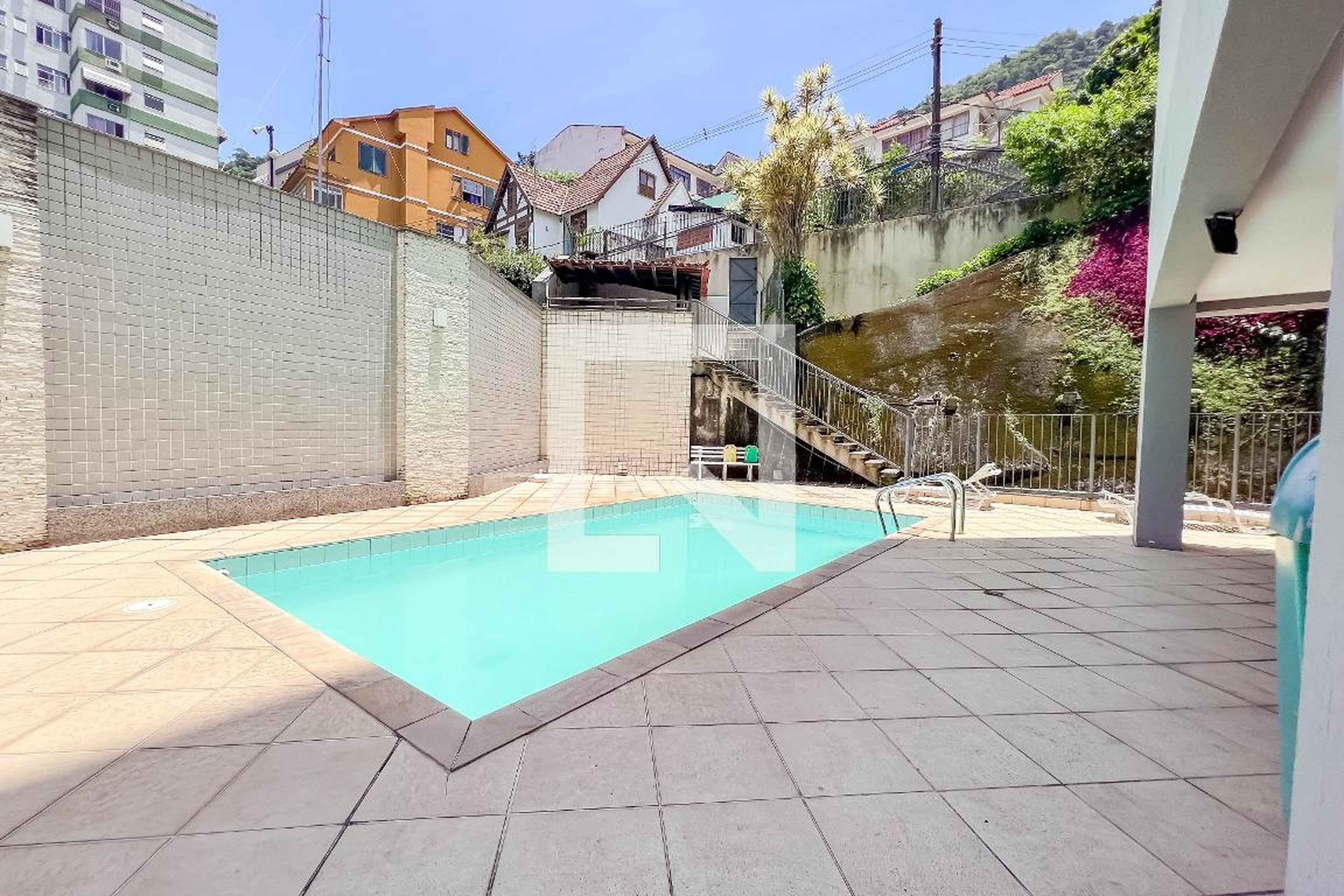 Piscina - Edifício Água Azul