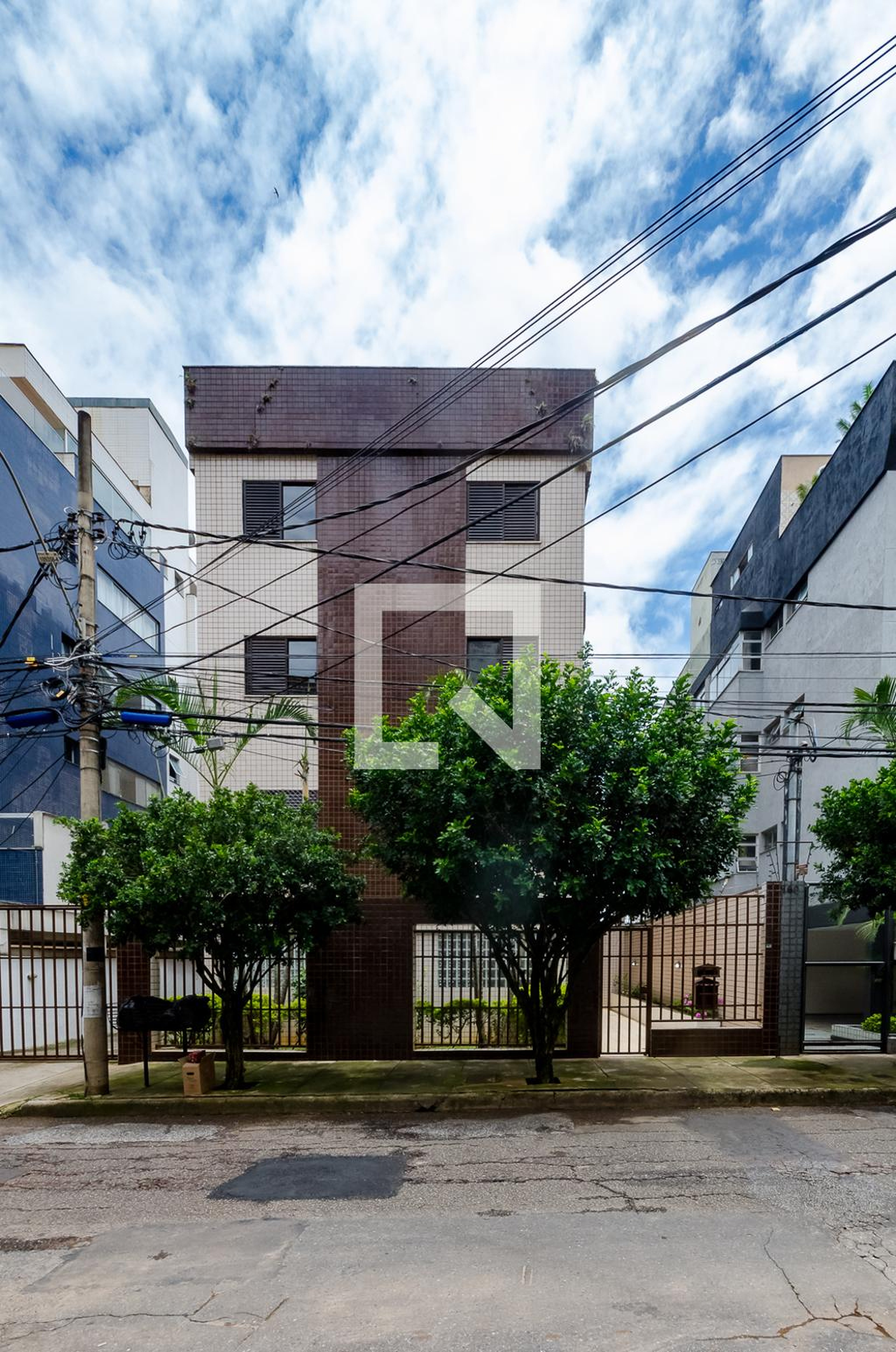 Fachada Edifício Provincia de Treviso