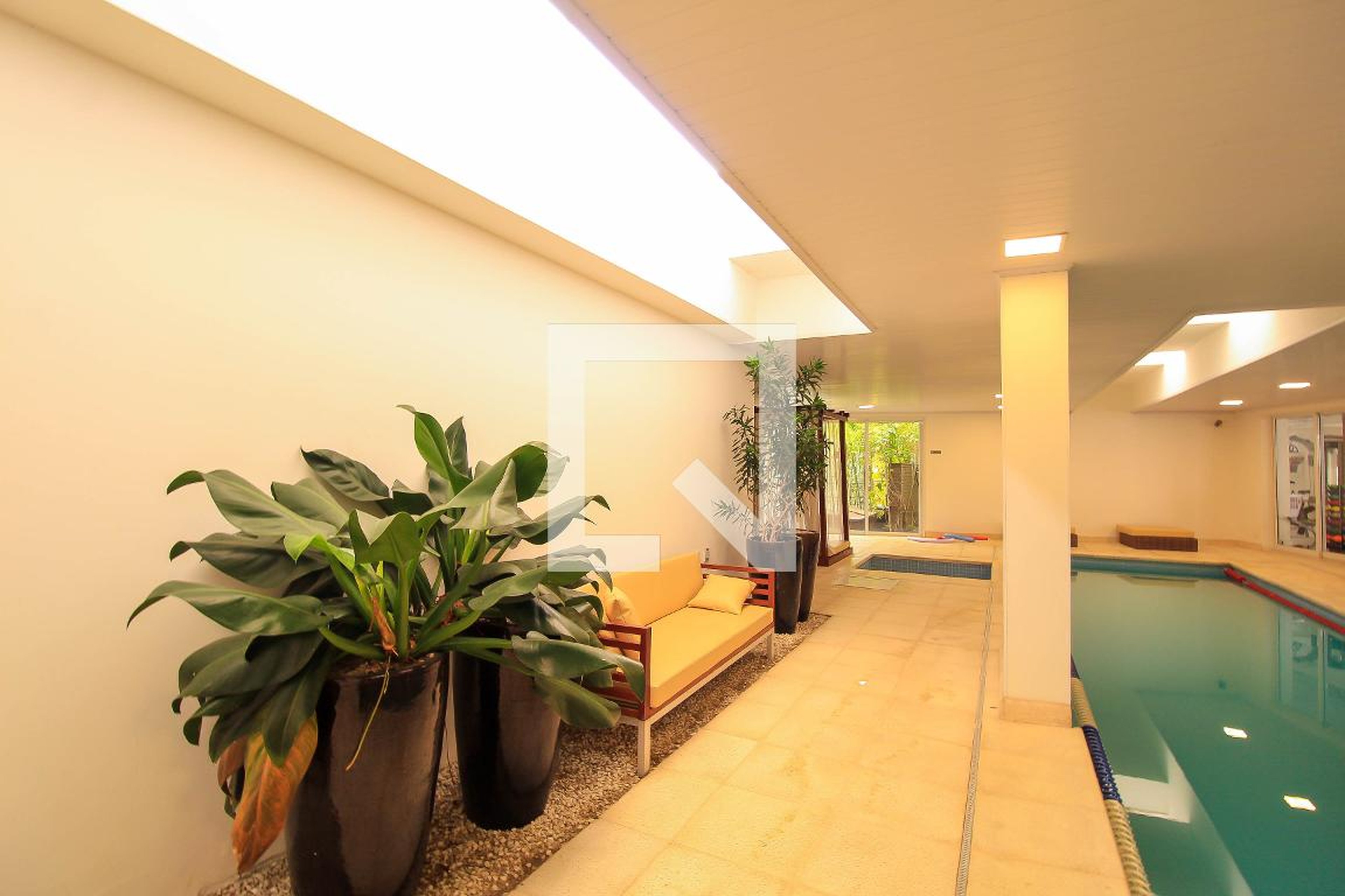 Piscina Coberta - Magnifique Anália Franco