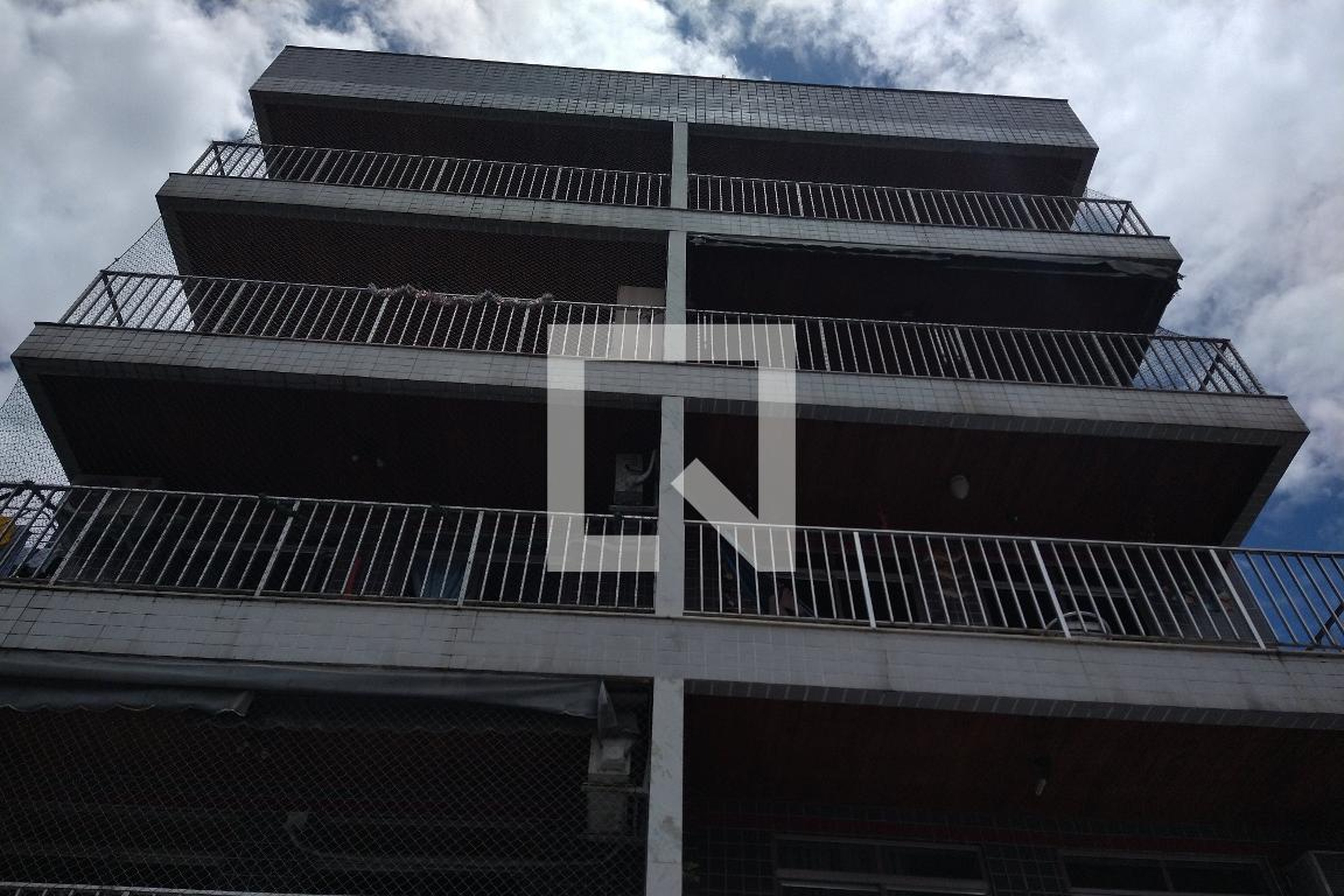 Fachada do Prédio Condomínio em Rua Visconde de Maceió, 24