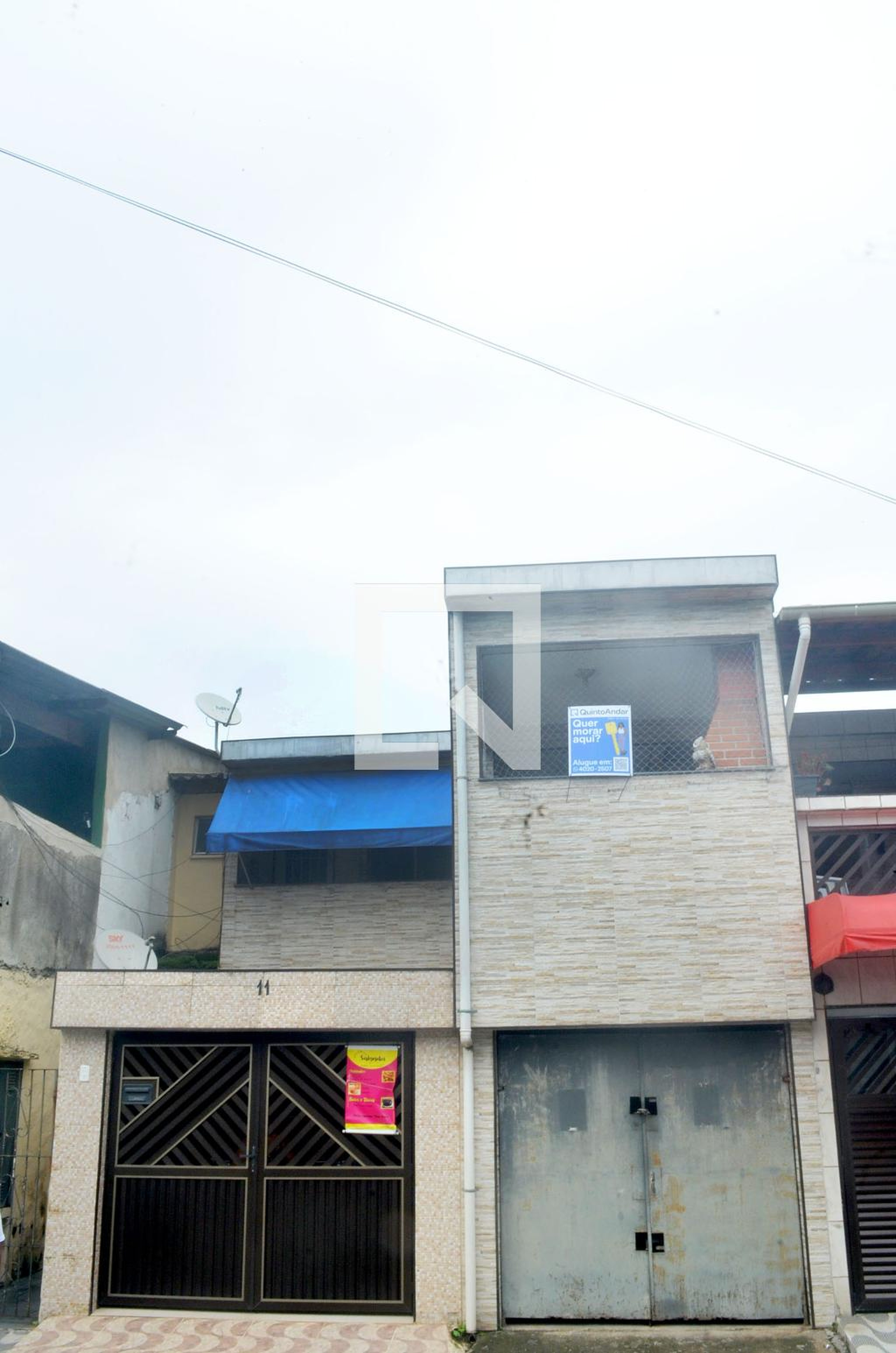 Fachada Condomínio em Rua Luís Esteves Cordeiro, 09