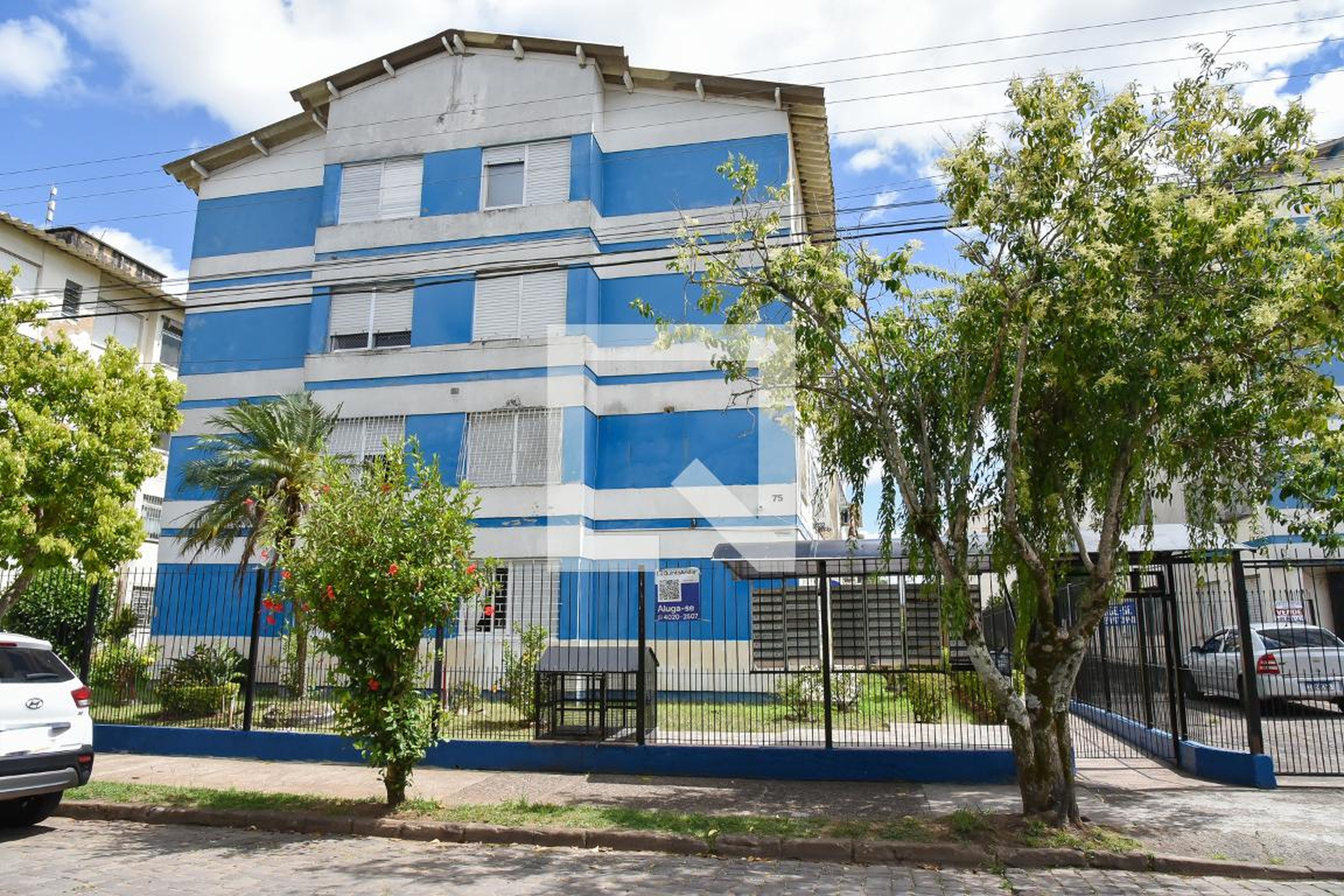 Fachada do Prédio Condomínio em Rua Jandyr Maya Faillace, 75