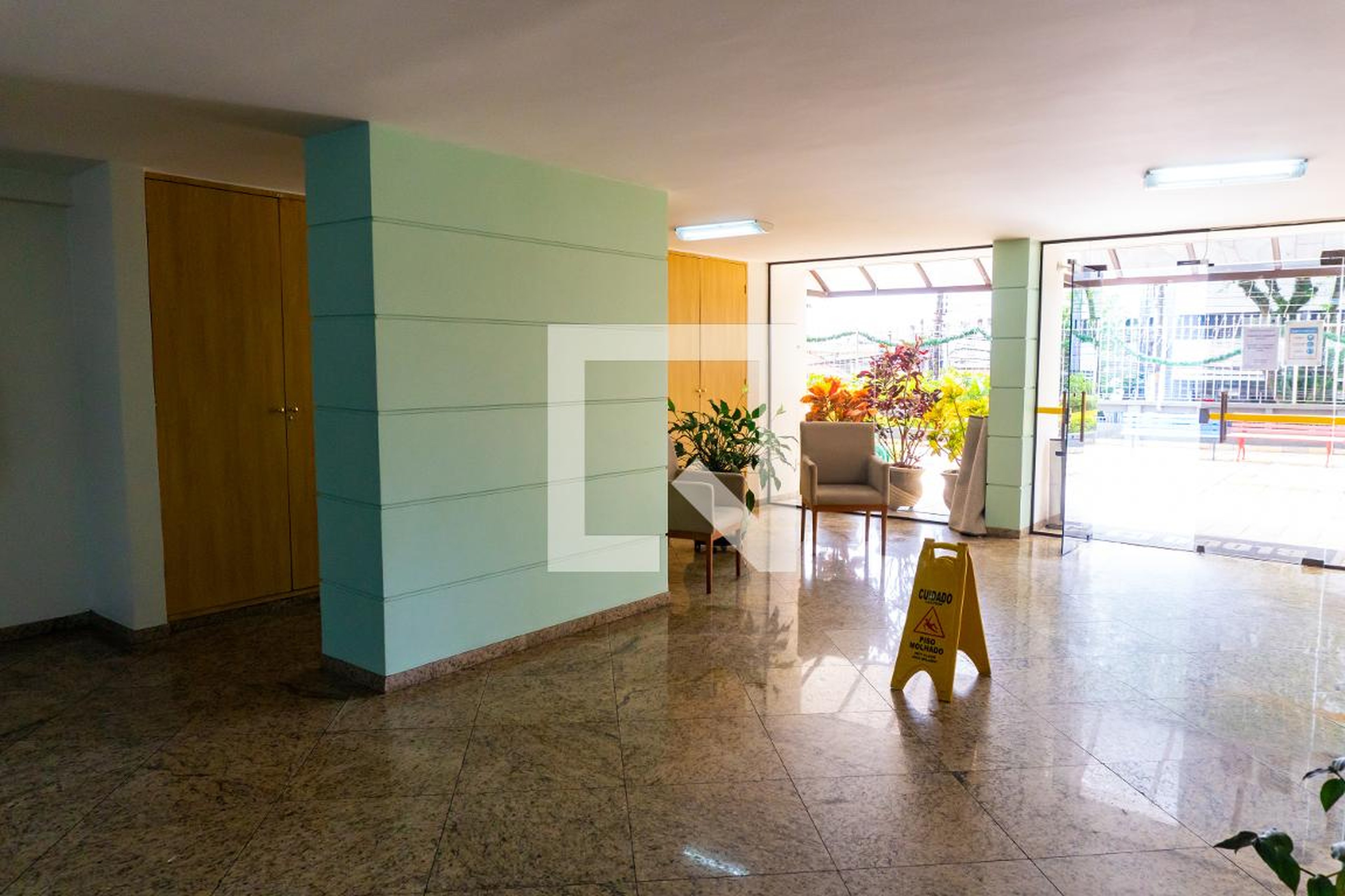 Hall de entrada - Conjunto Habitacional Vila Mariana