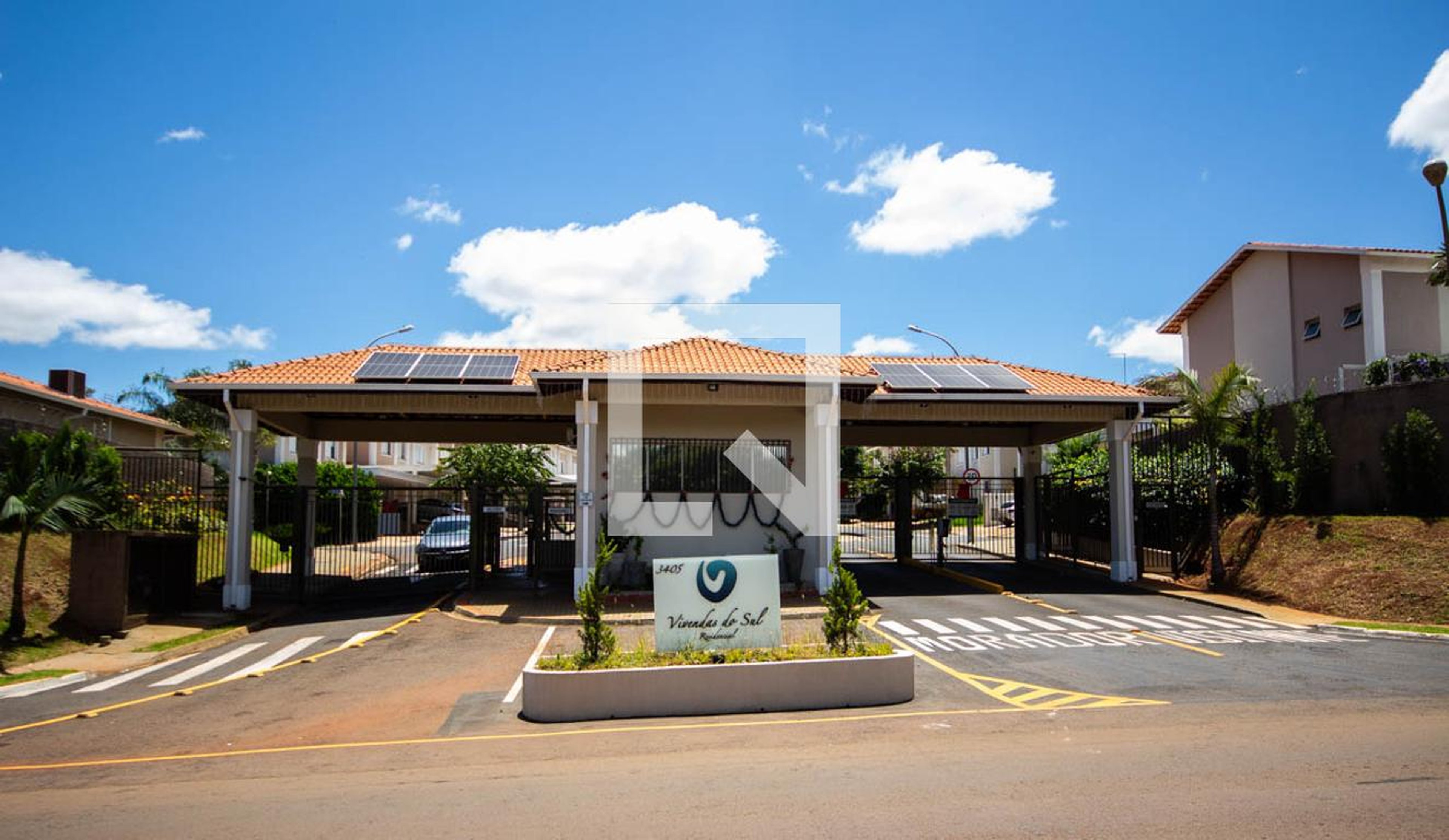 Fachada do Condomínio Condomínio Vivendas do Sul