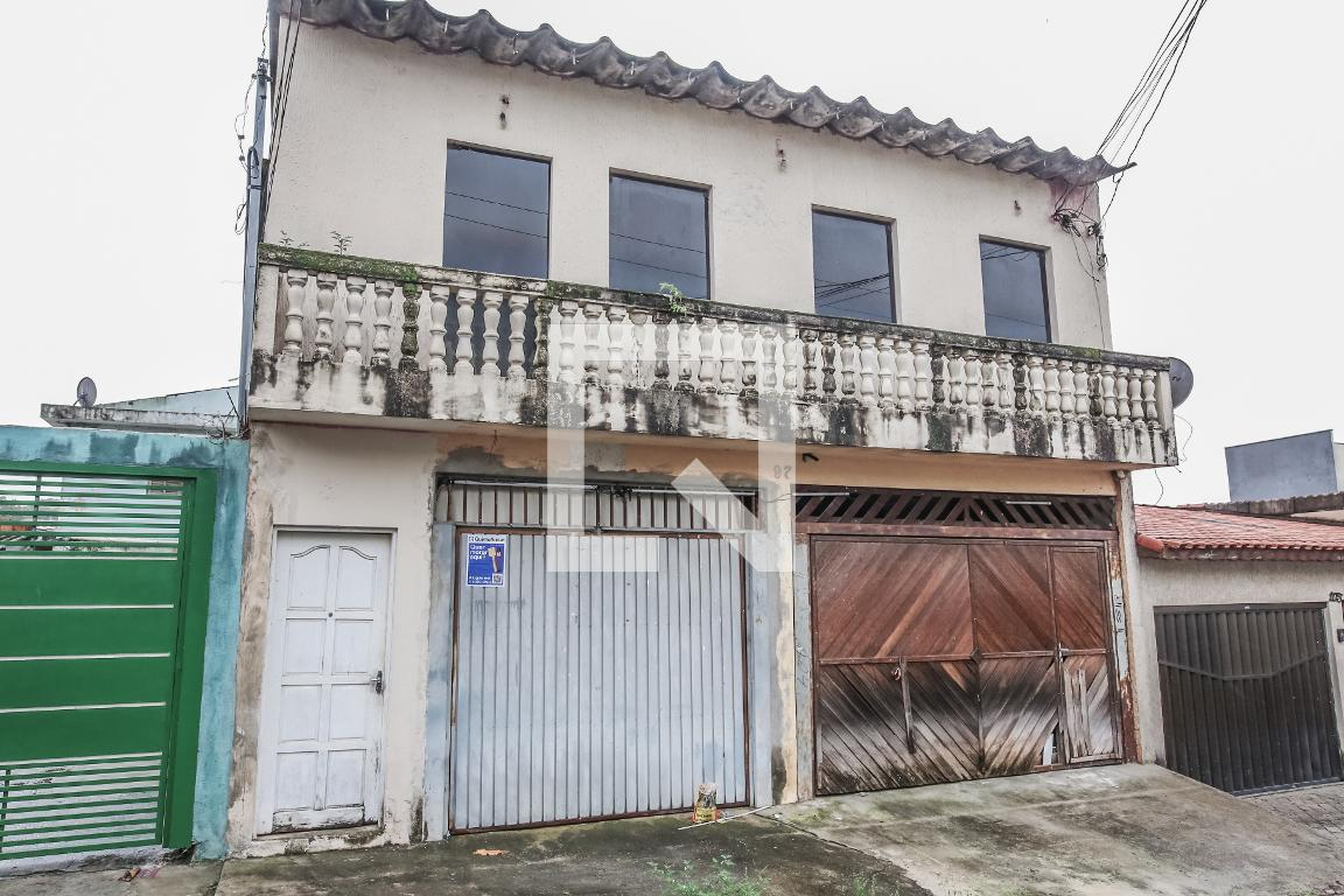 Fachada Condomínio em Rua das Conchas, 97