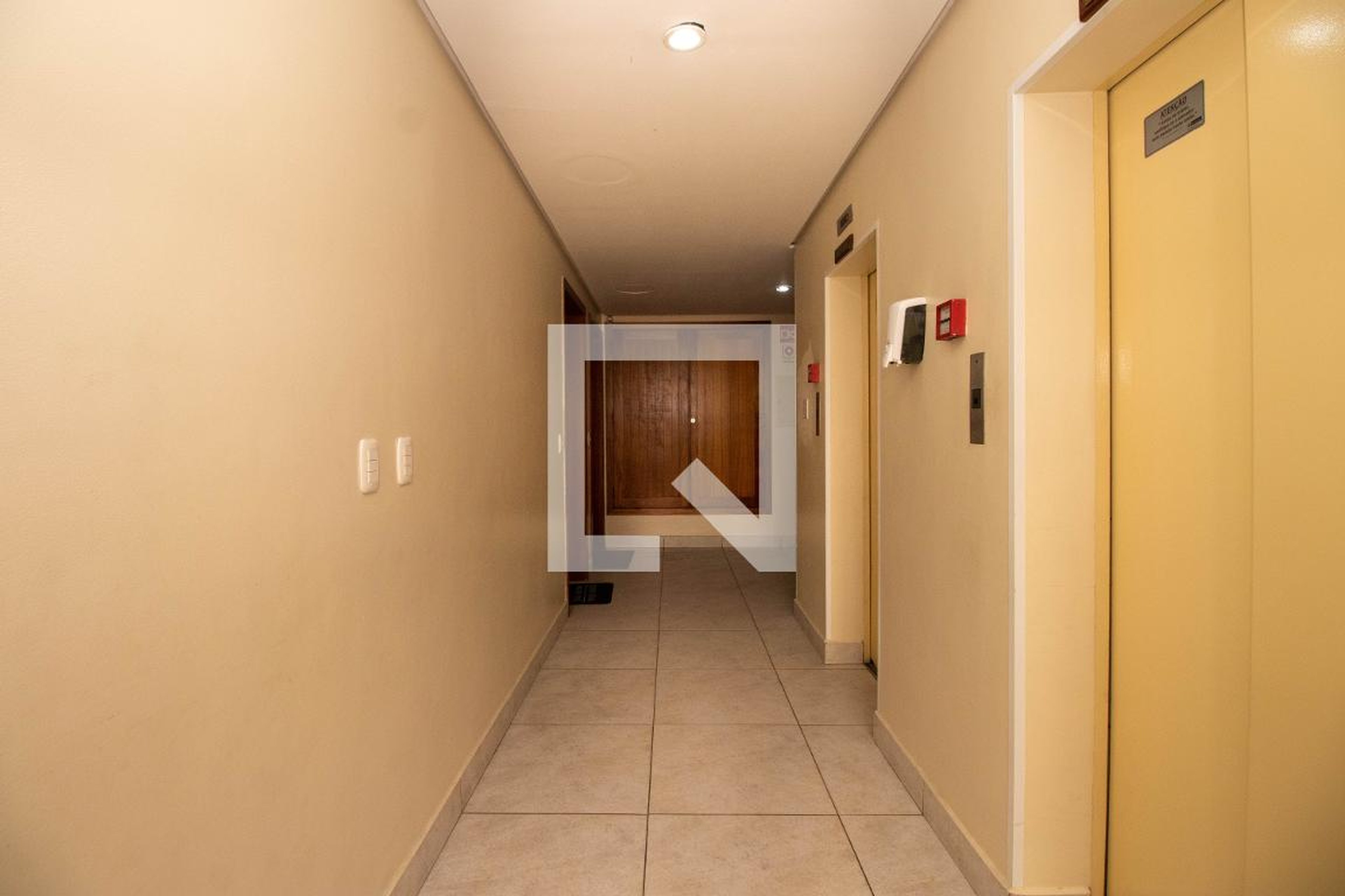 Hall de Entrada - Roda dos Ventos I