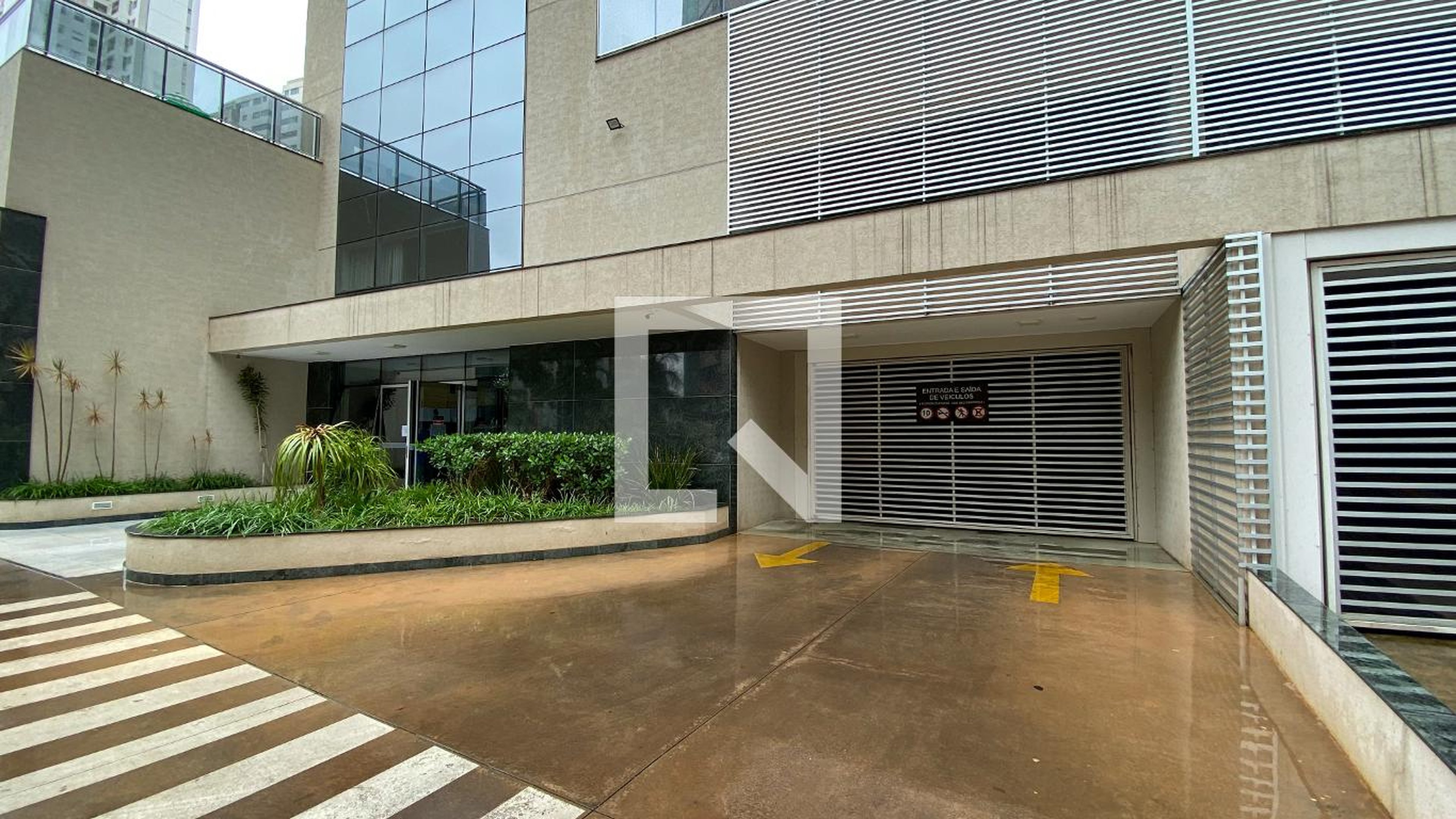 Fachada Condomínio em Rua 8 Norte, 07