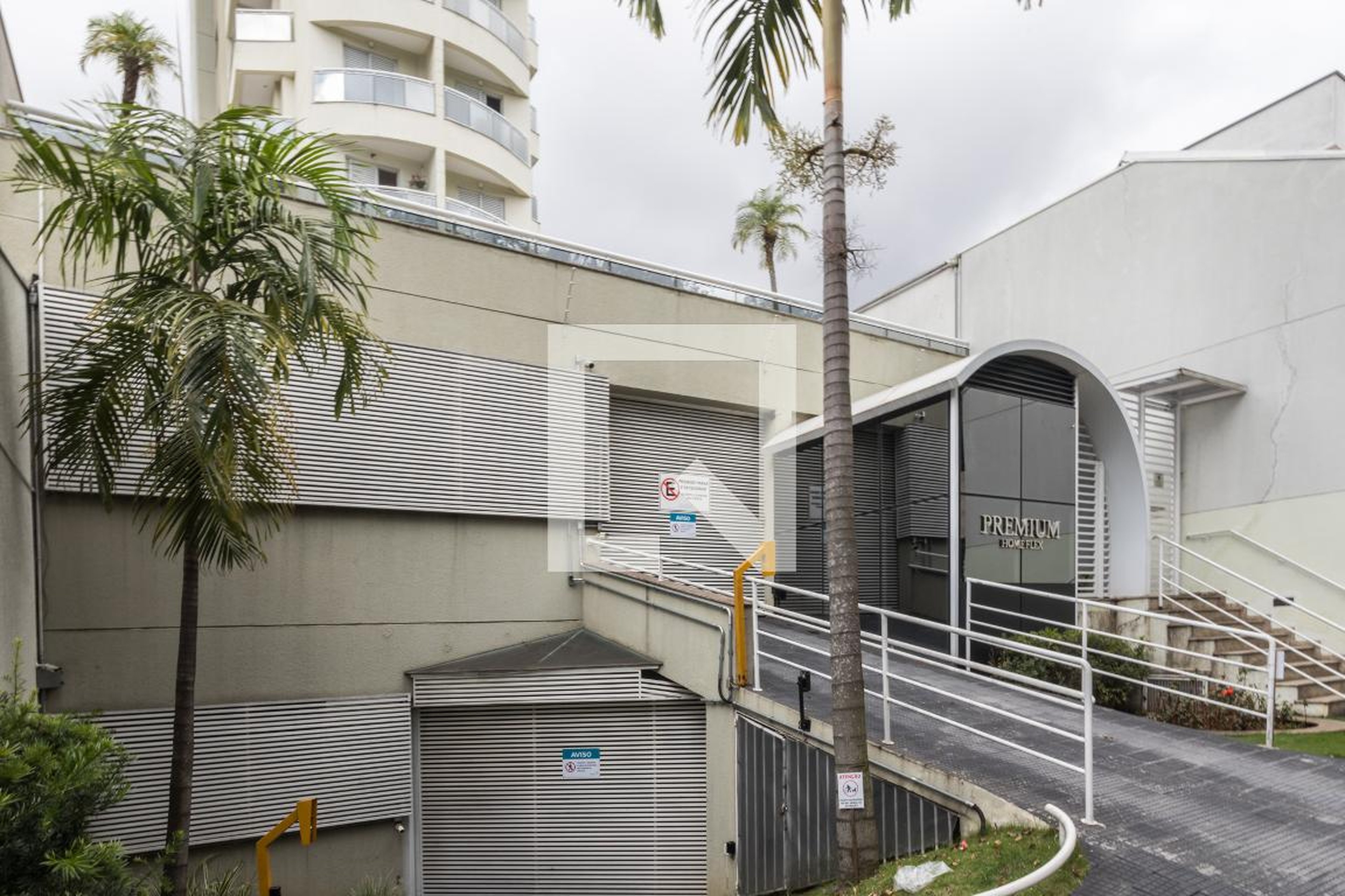 Fachada Condomínio Premium Home Flex