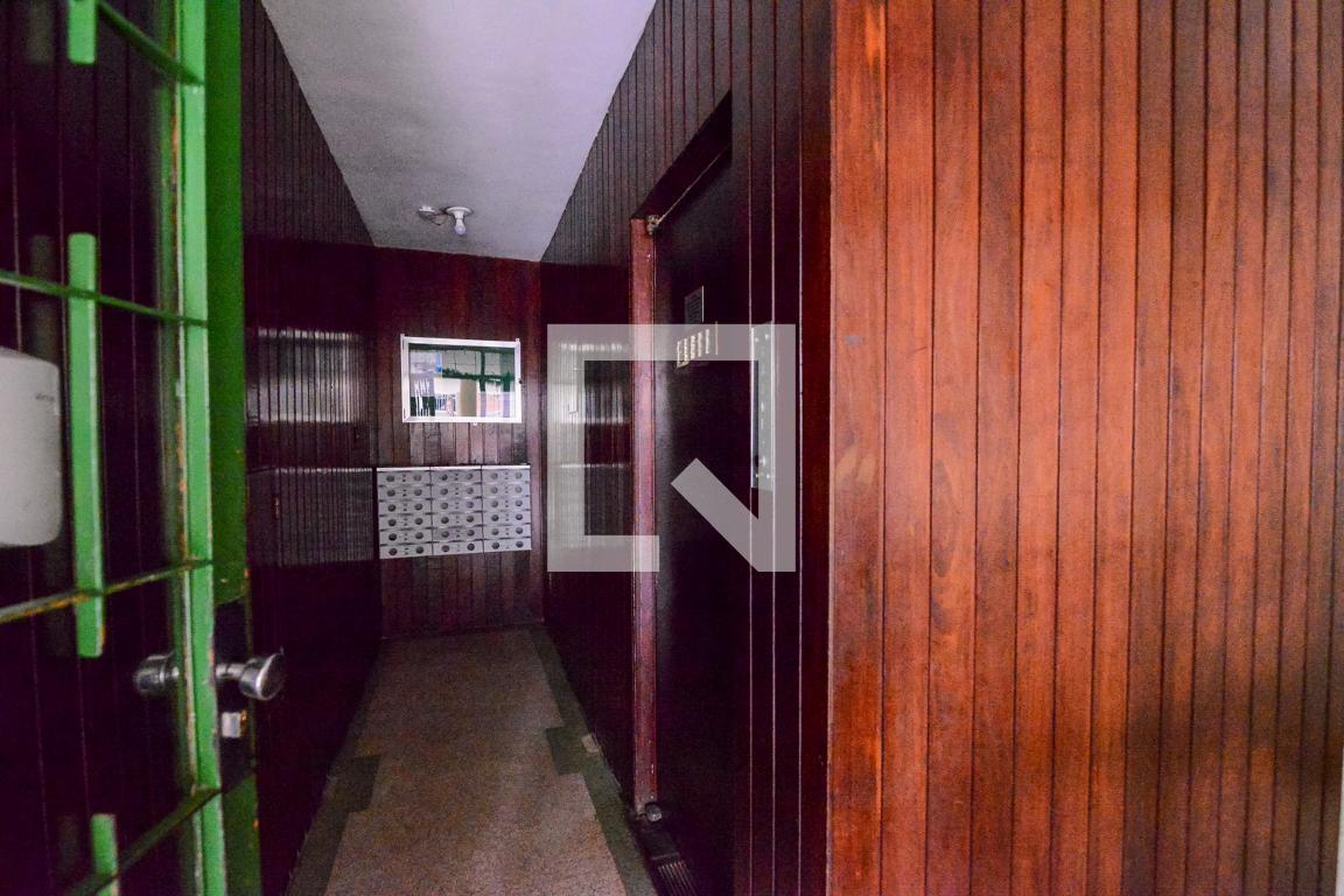 Hall - Costa Pereira