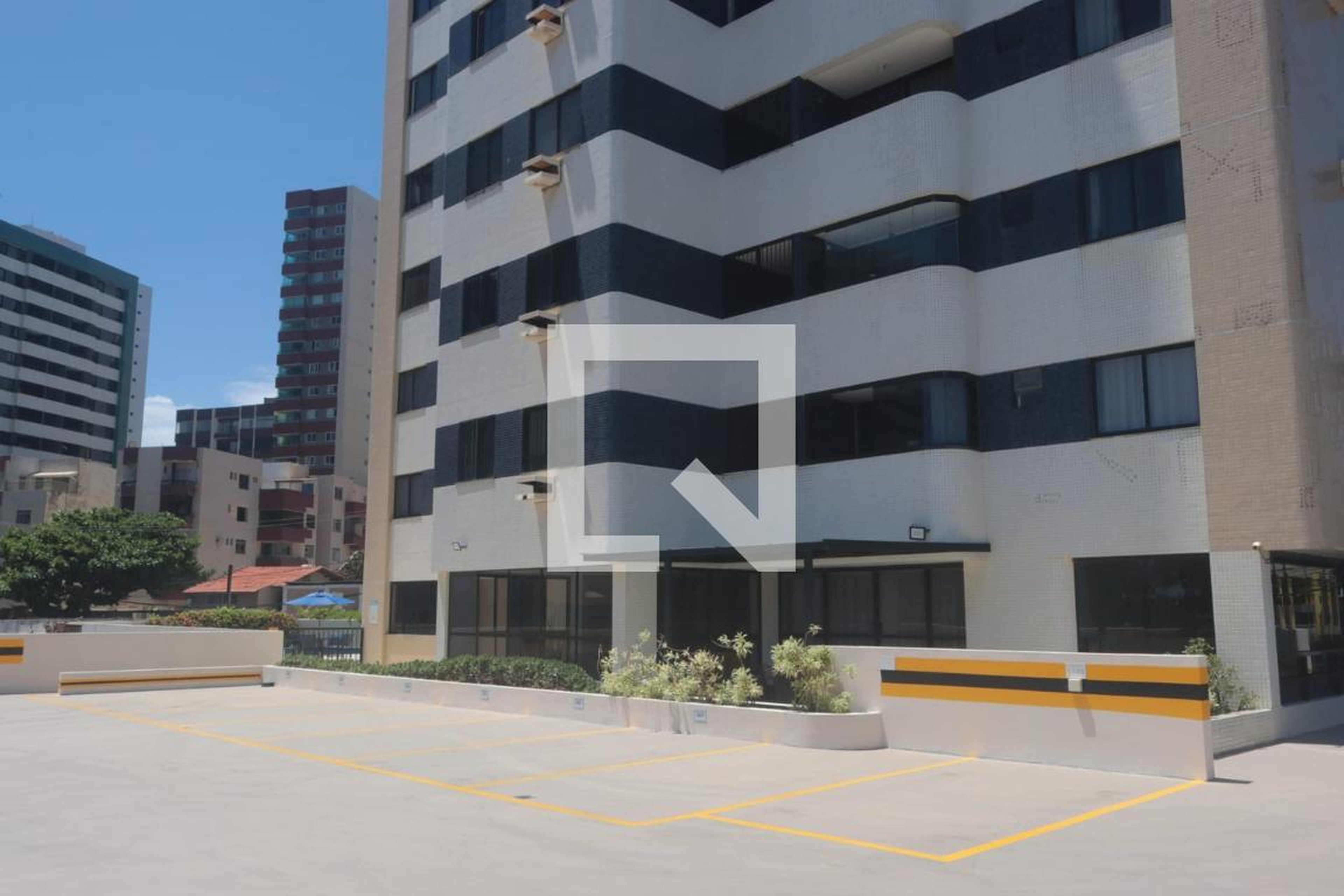Estacionamento - Vila Serena