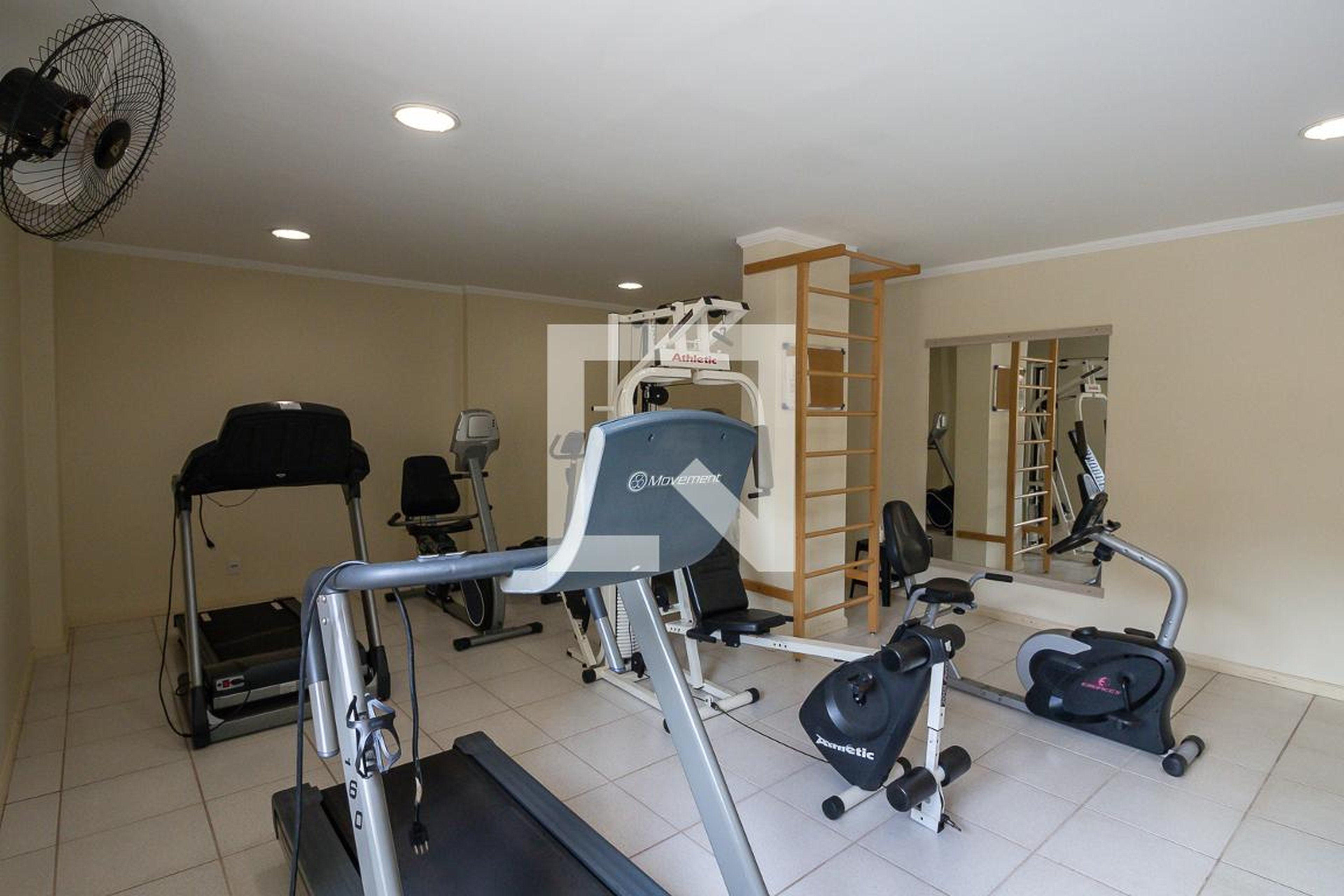 Academia - Caviuna Residence