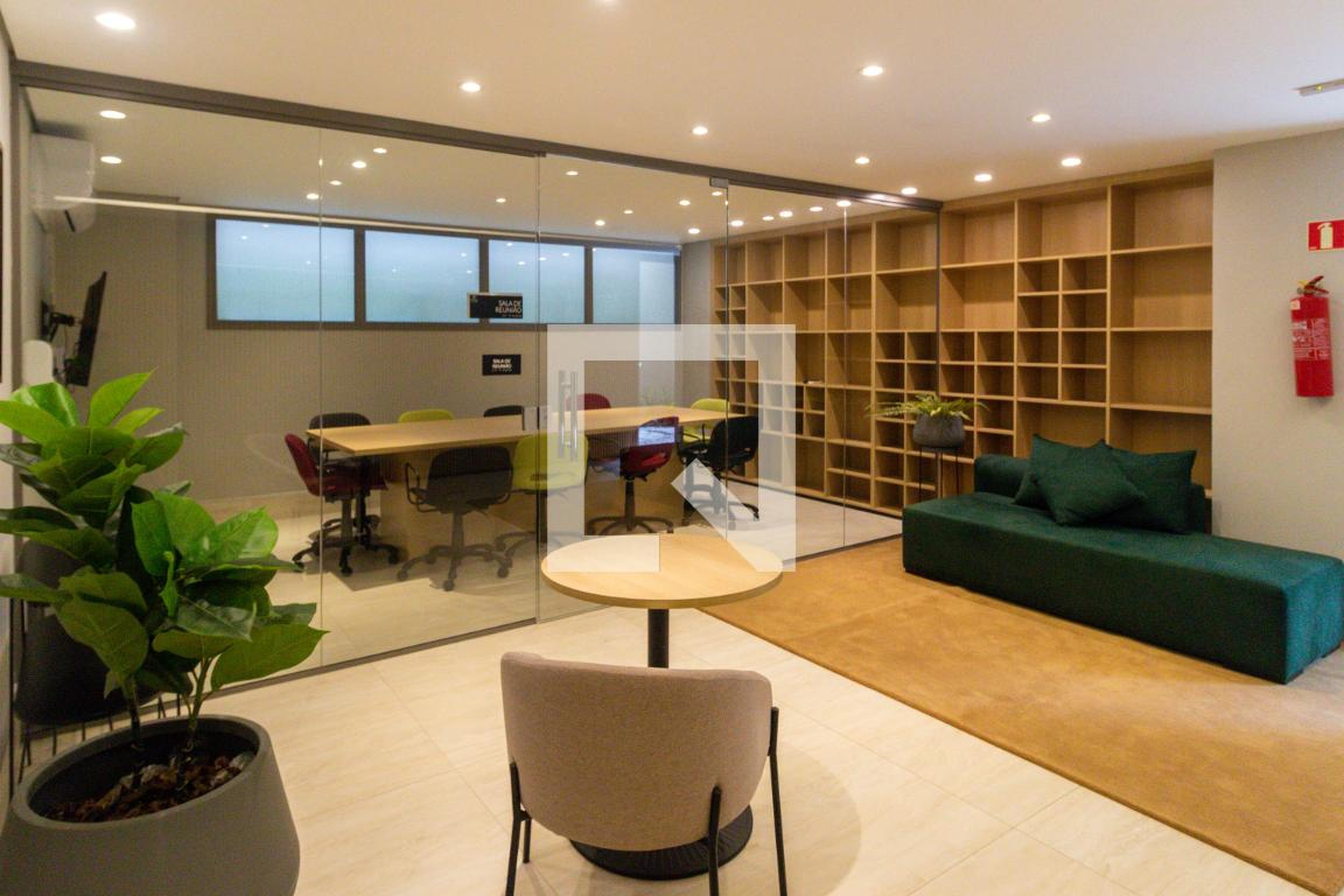 Sala de reunião - Cozzy Paraíso