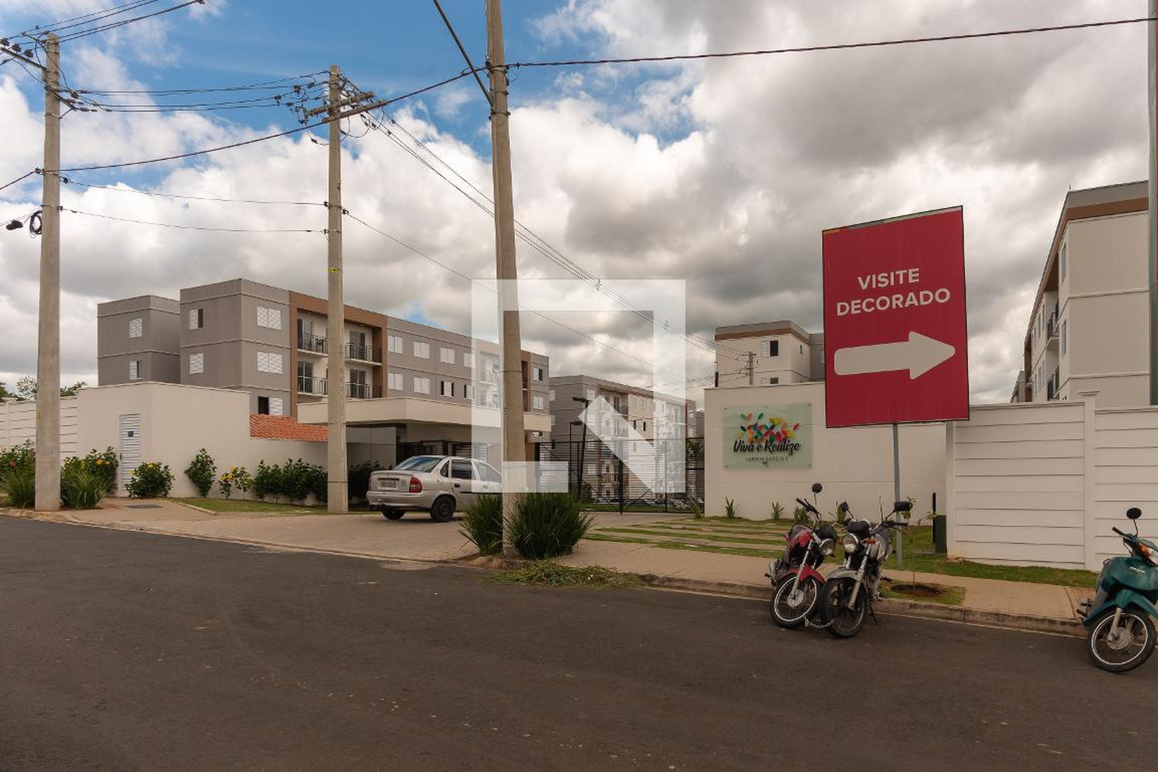 Fachada do Condomínio Condomínio Viva e Realize