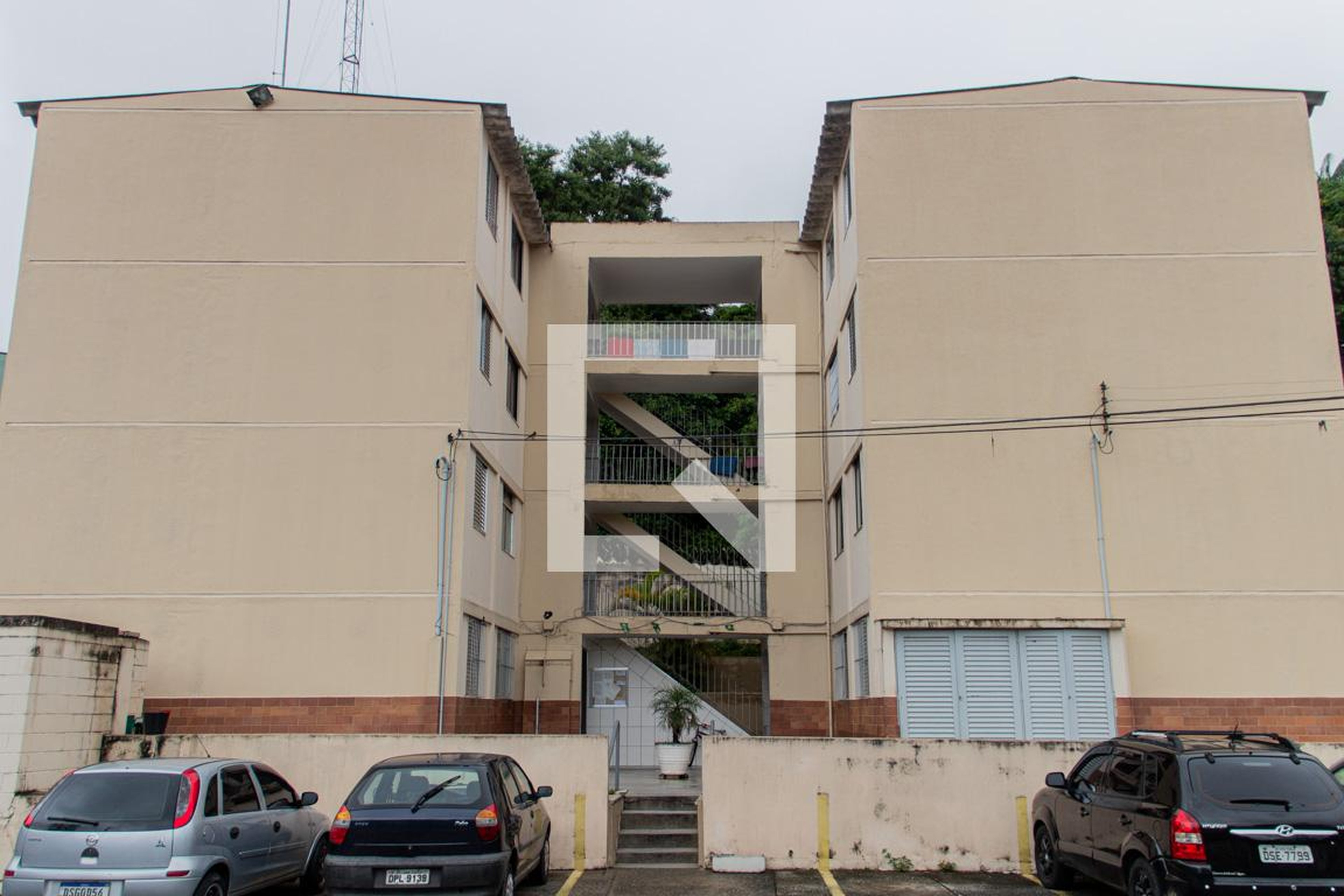 Fachada do Prédio Condomínio em Rua Anfitrião, 51