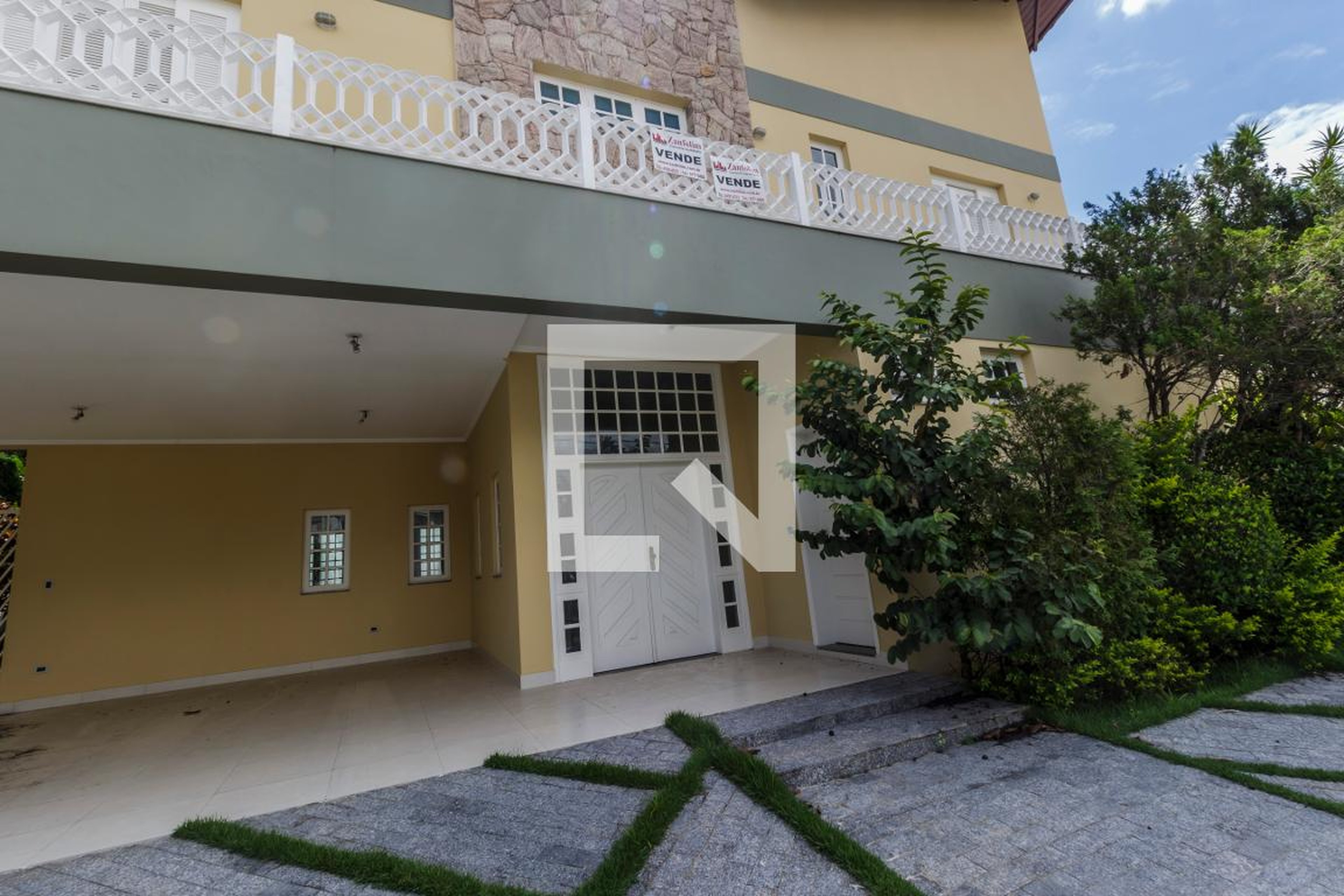 Entrada Condomínio em Alameda Bolonha, 149