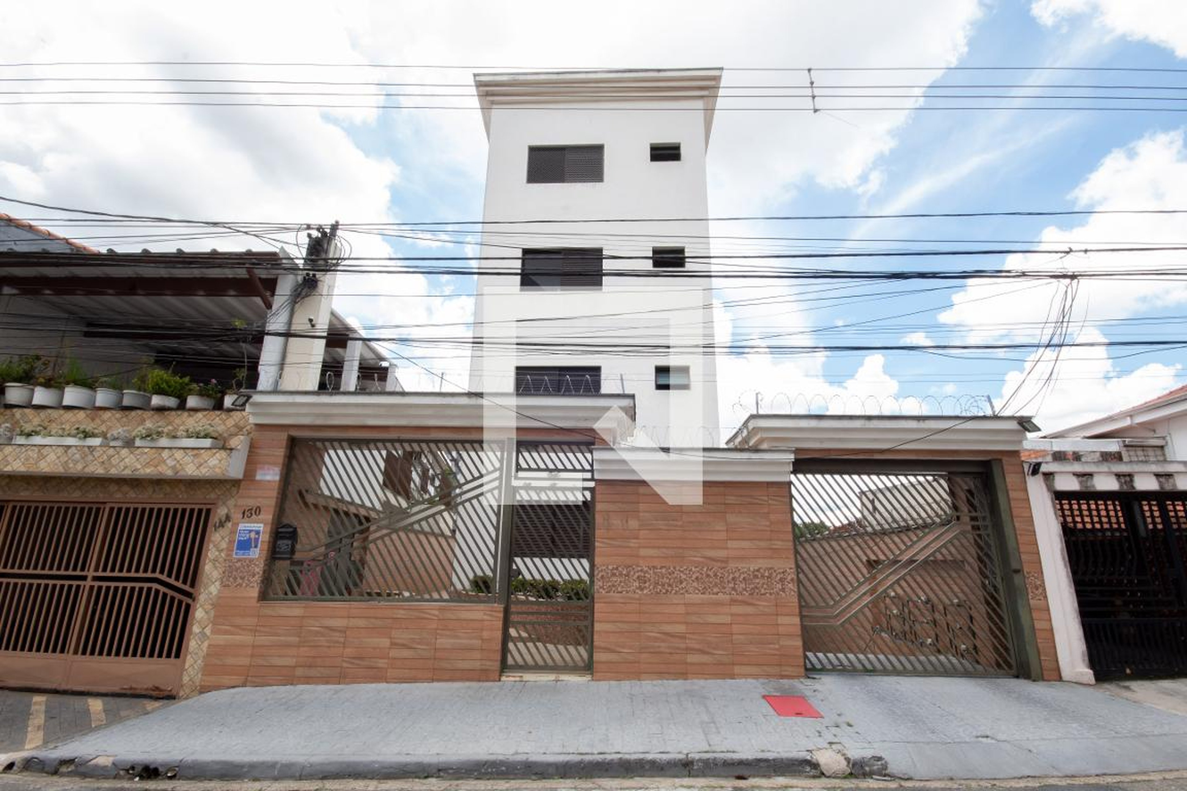 Fachada Condomínio Cruz Ferreira