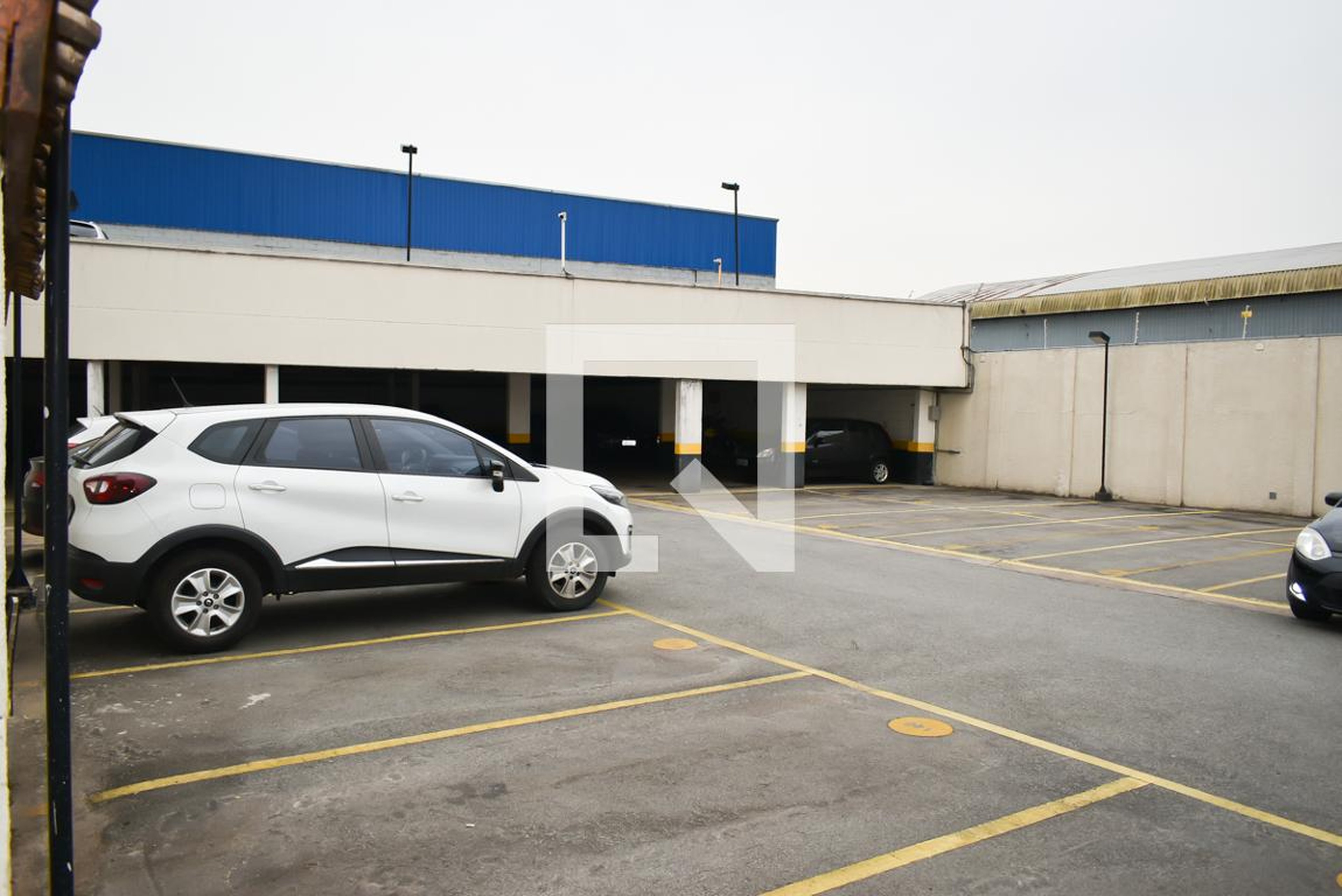 Estacionamento - Residencial Veneza