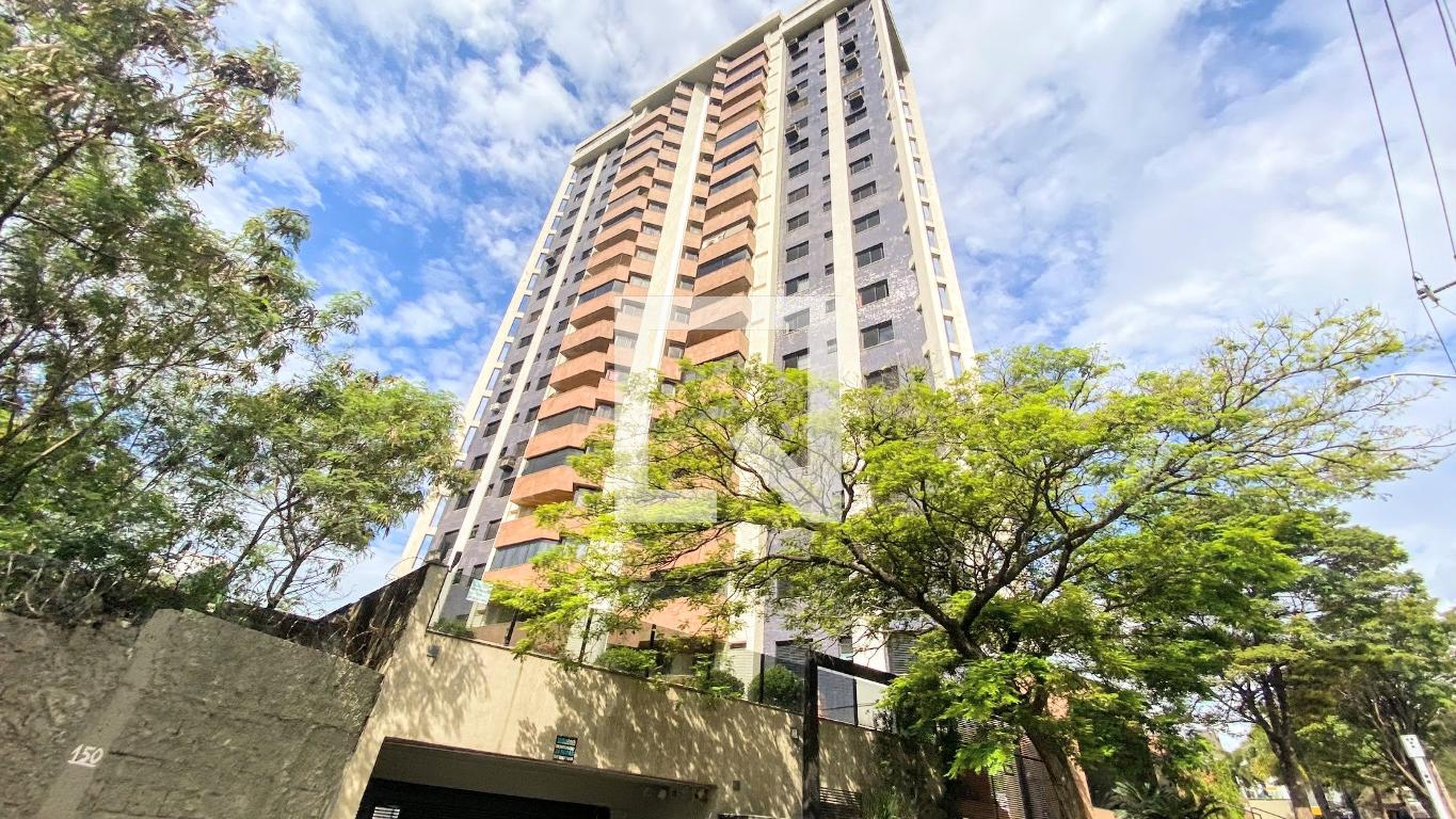 Fachada Condomínio Everest