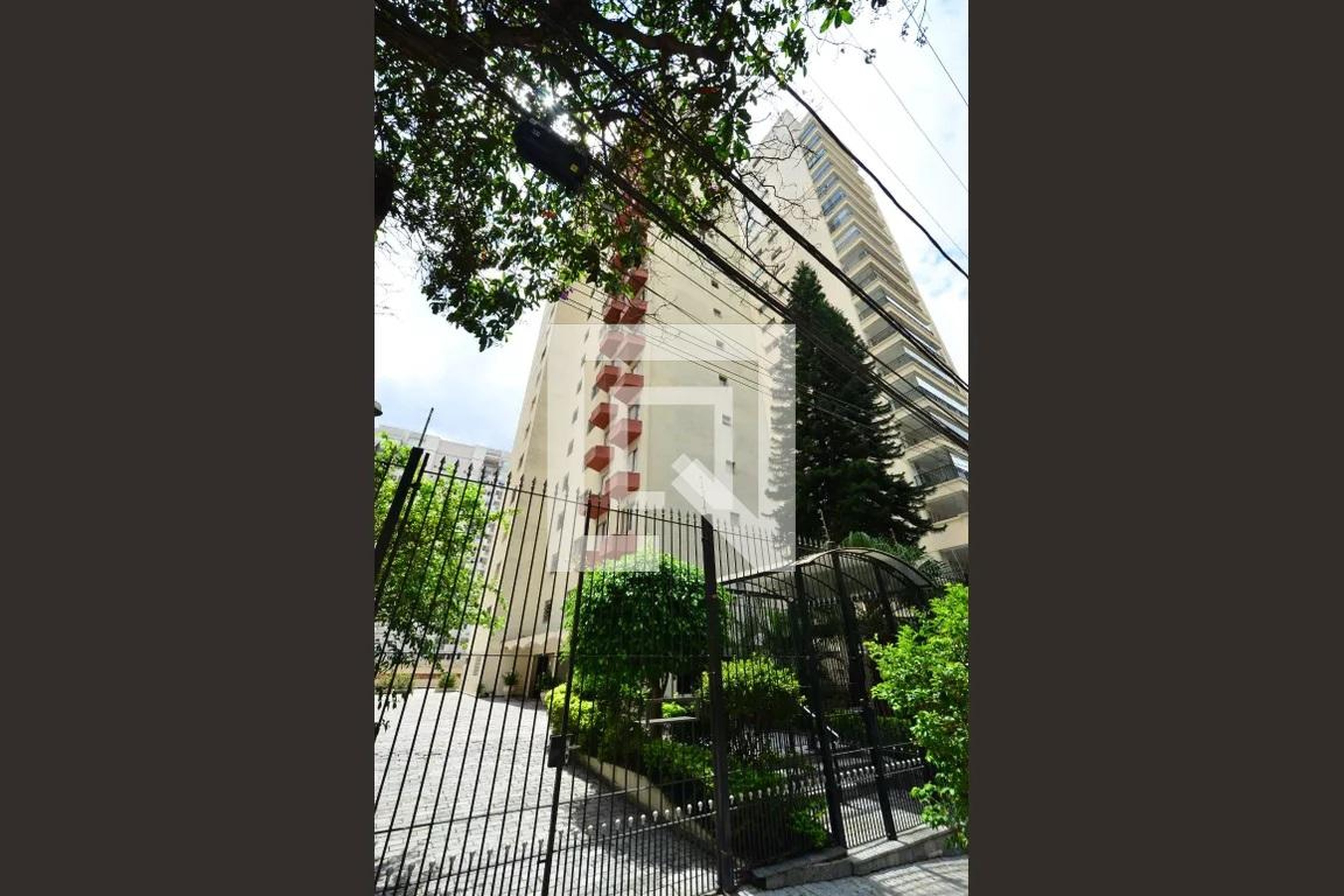 Fachada do Prédio Condomínio Príncipe Bernardo