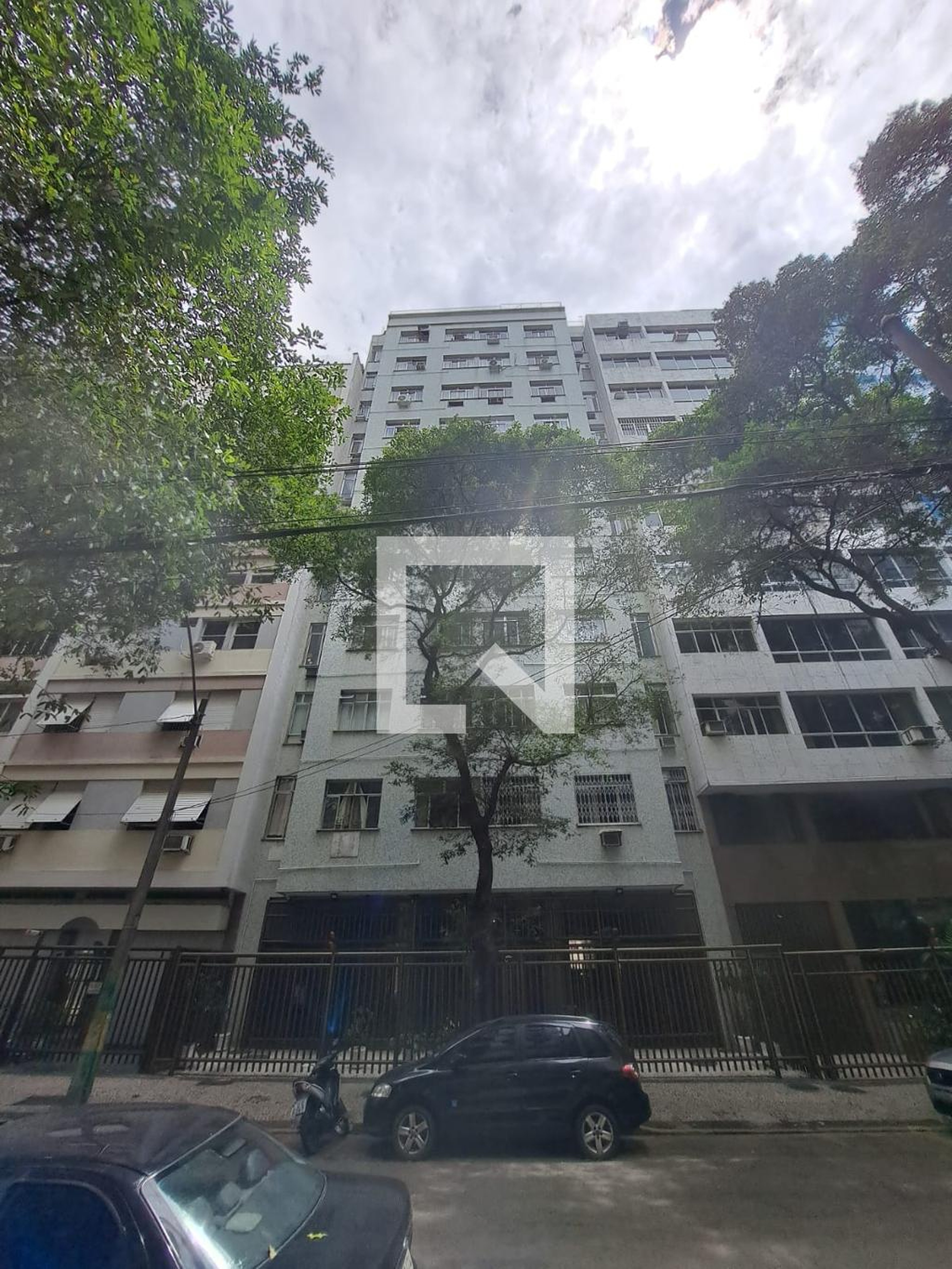 Fachada Condomínio Maestro Heitor Villalobos