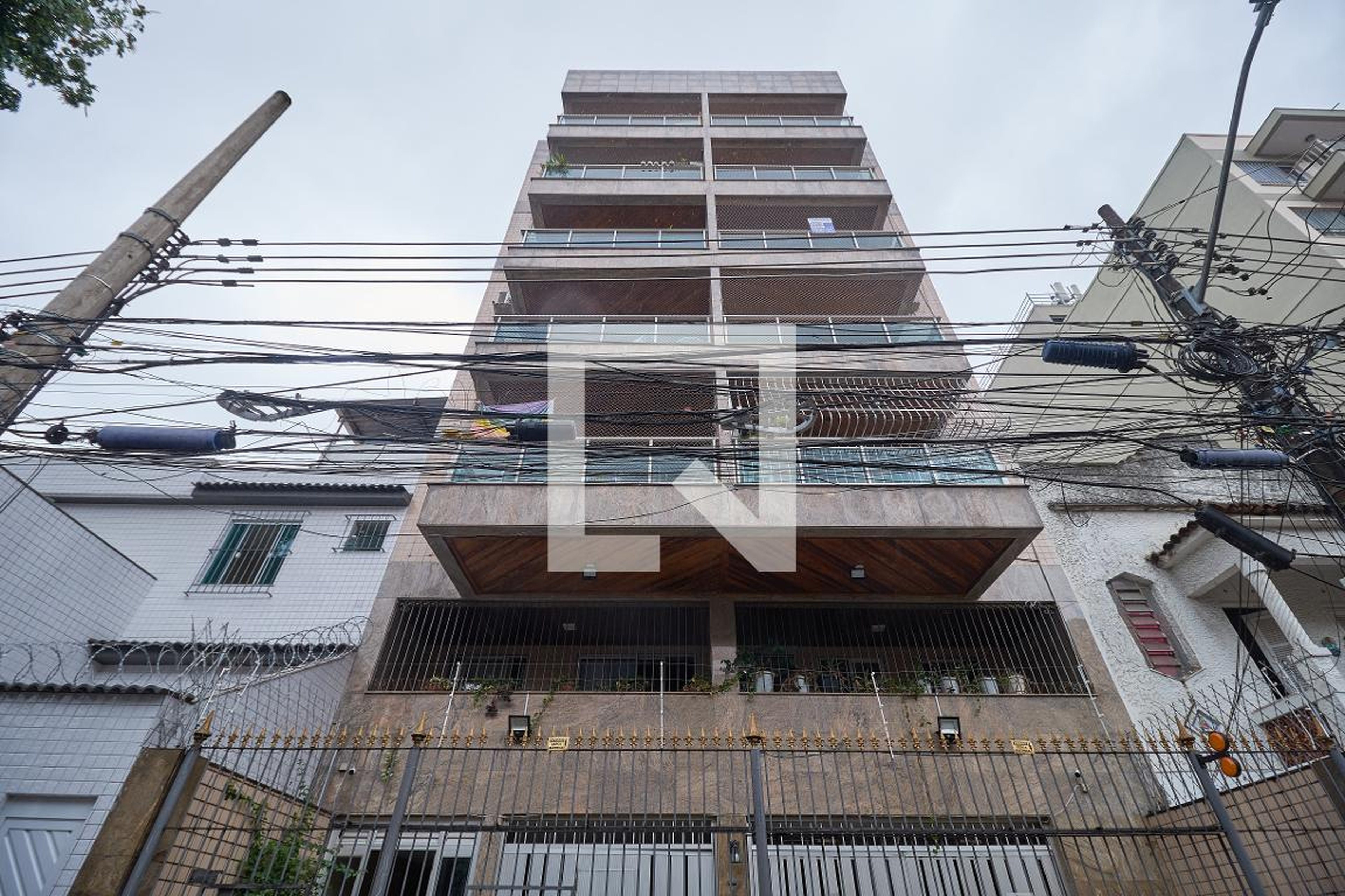 Fachada Edifício Merian e Miguel