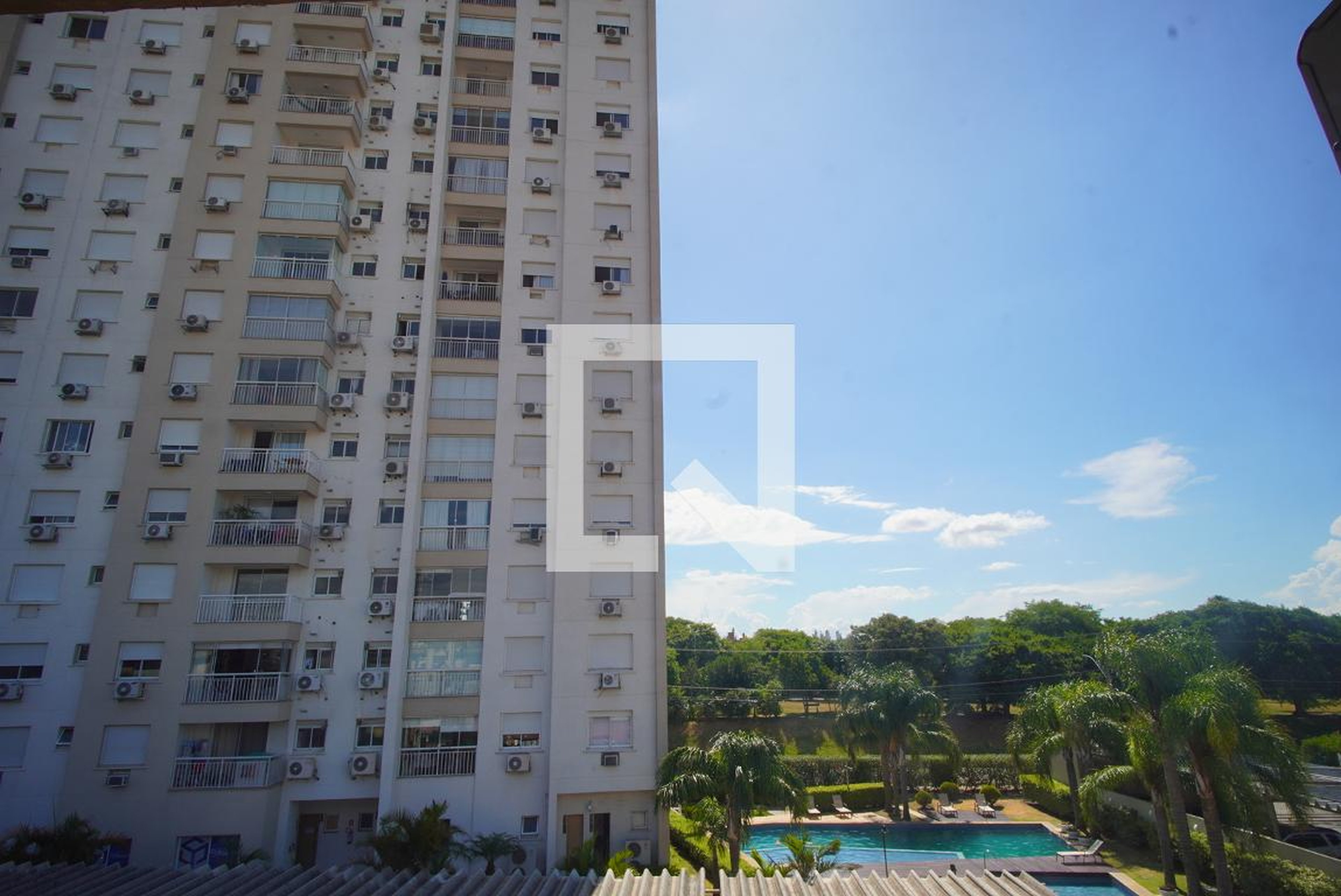 Fachada Condomínio em Rua Lasar Segall, 310