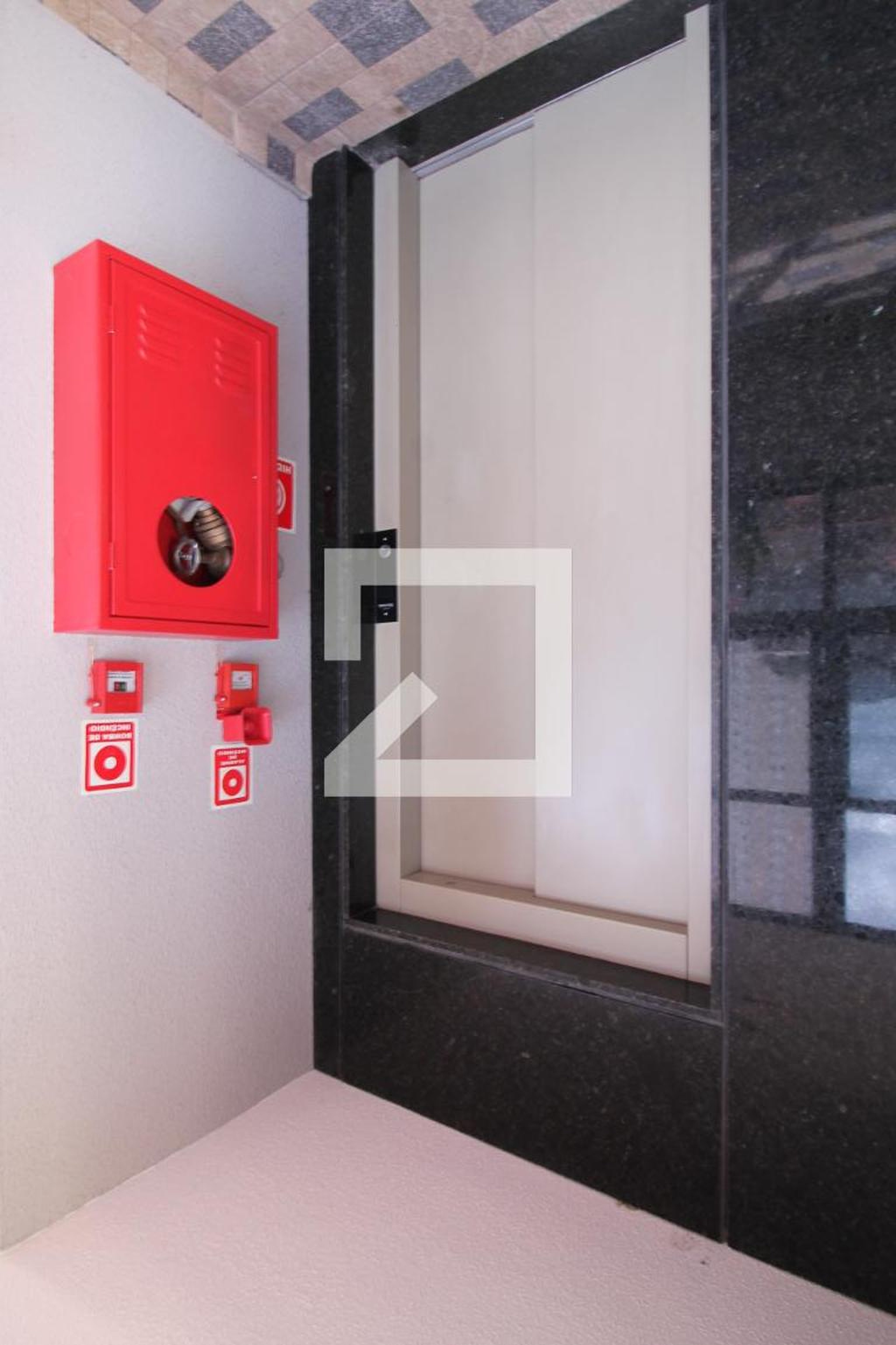 Elevador - Residencial Palace Camila